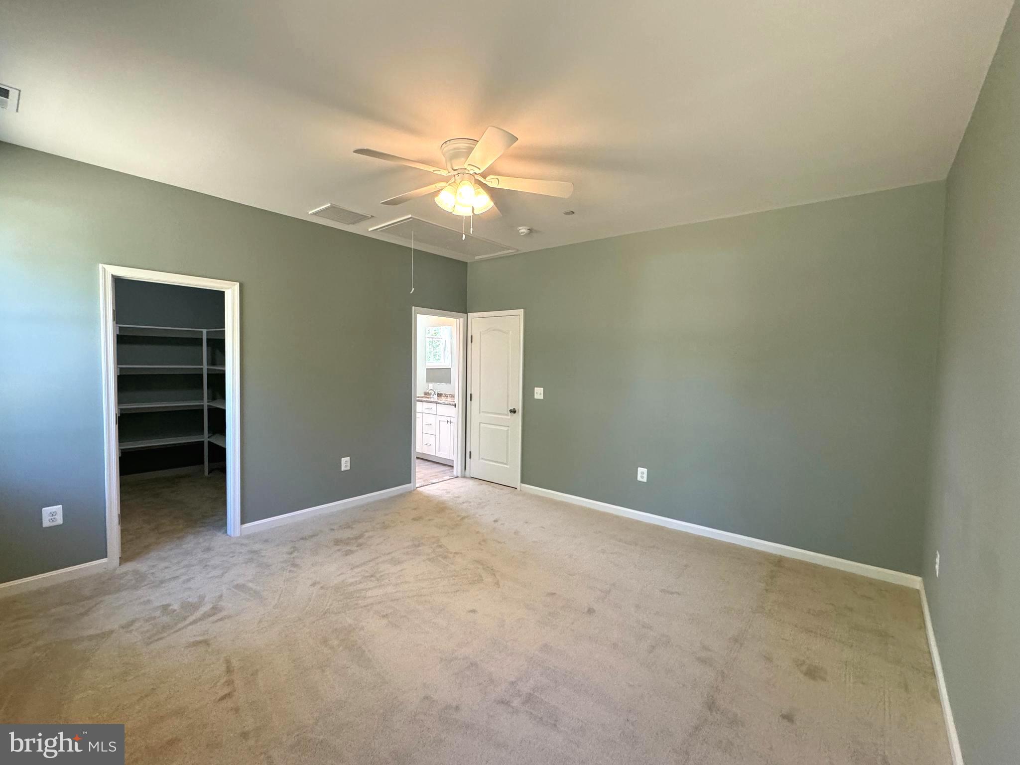 GOLDEN BEACH - Residential