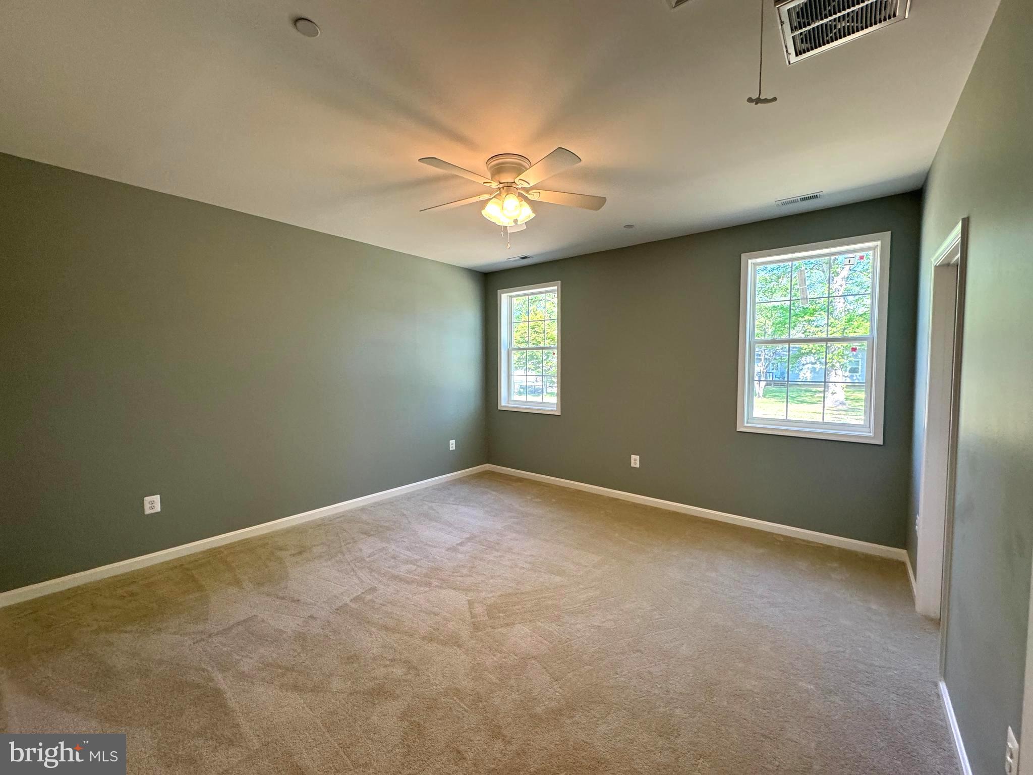 GOLDEN BEACH - Residential