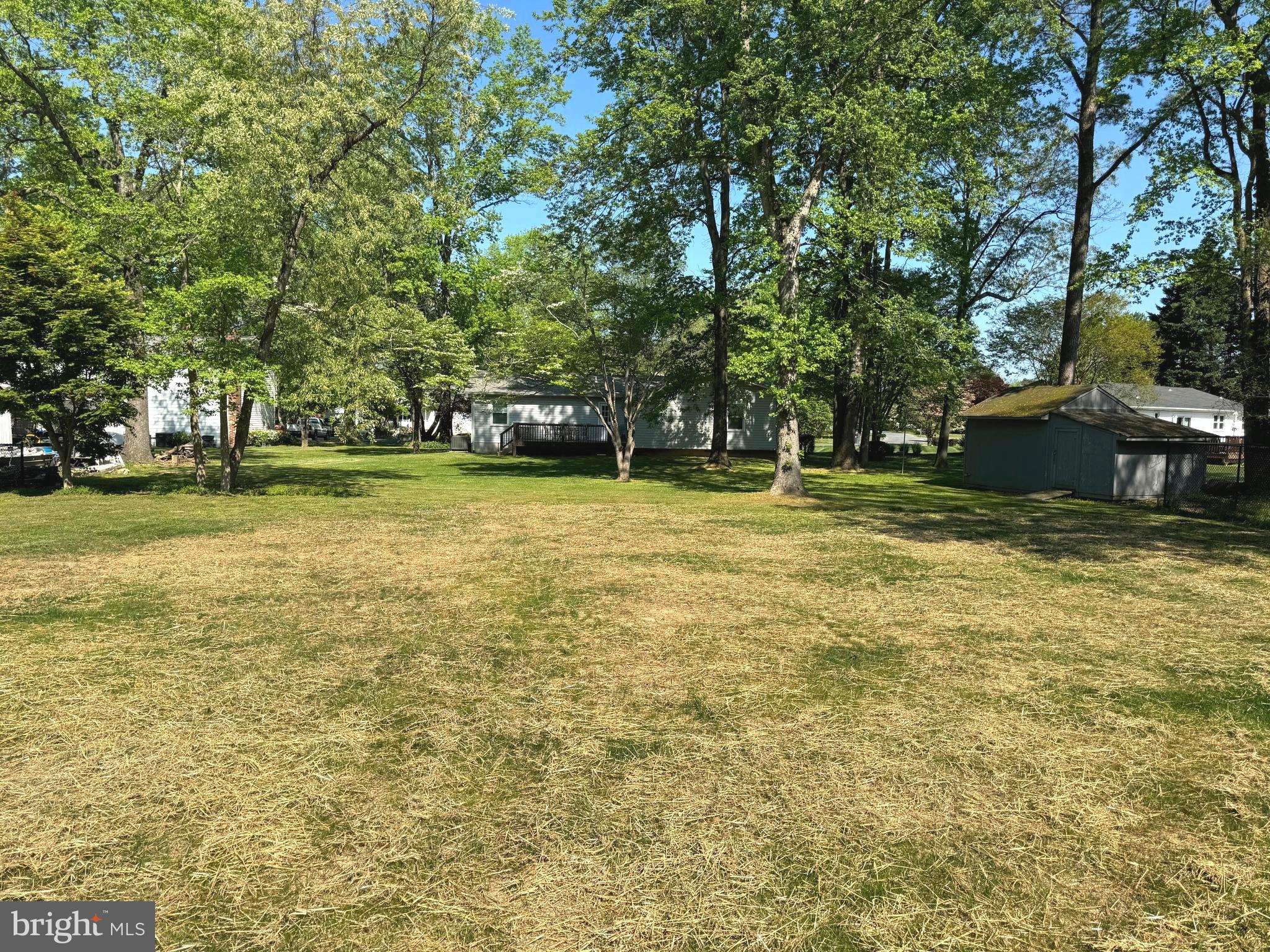 GOLDEN BEACH - Residential