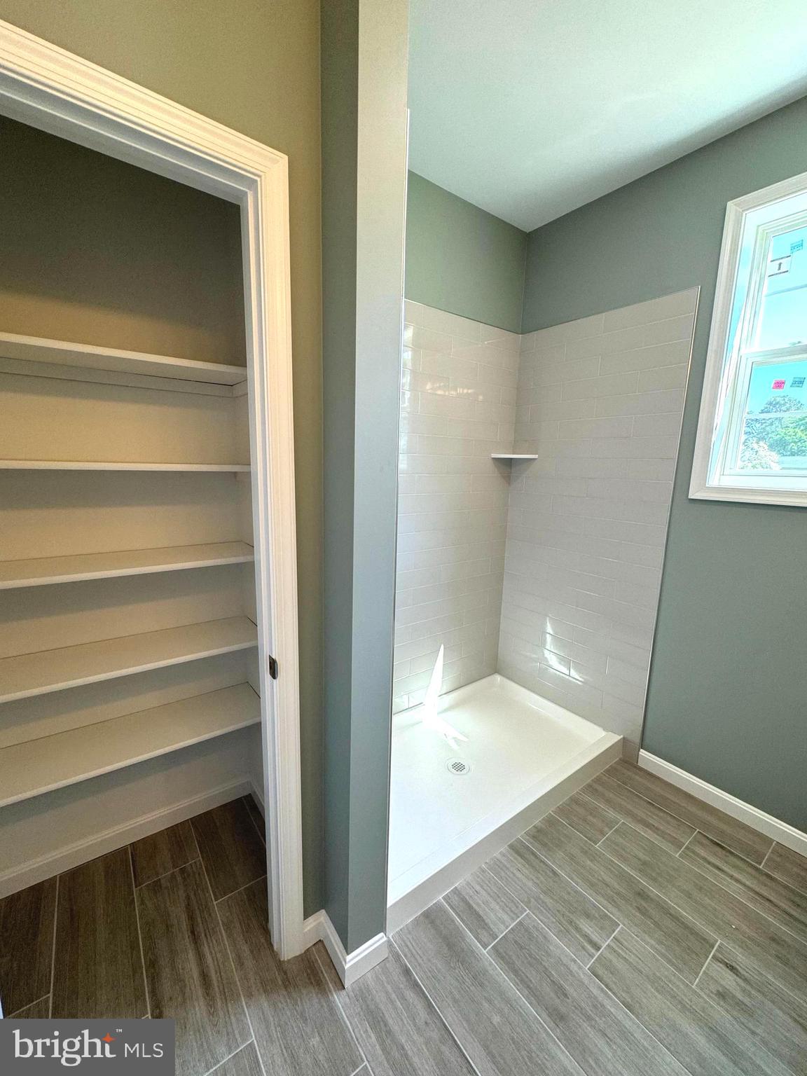 GOLDEN BEACH - Residential