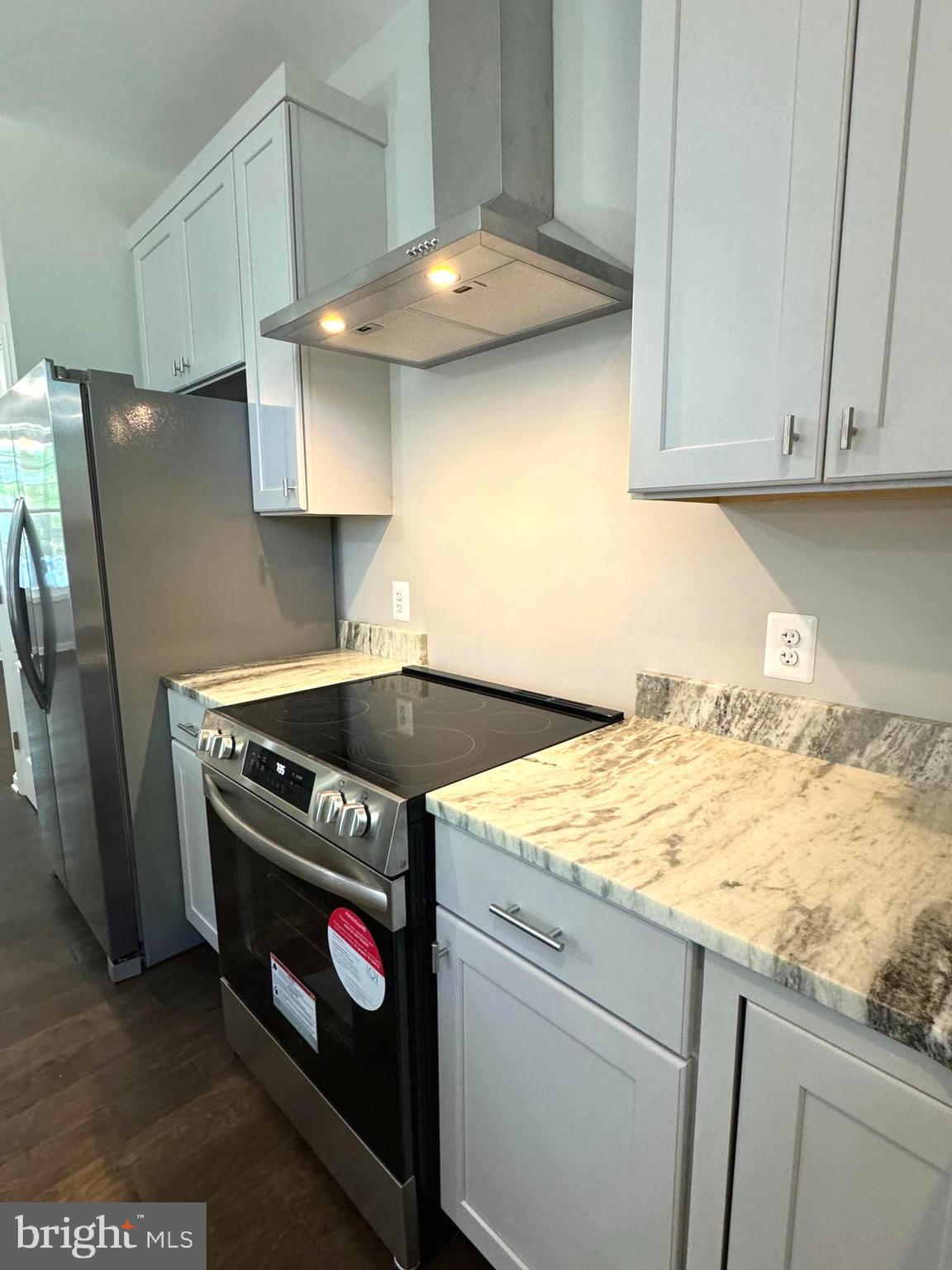 GOLDEN BEACH - Residential