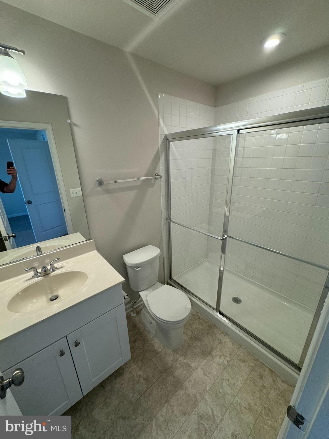 PRESIDENTS POINTE - Residential Lease