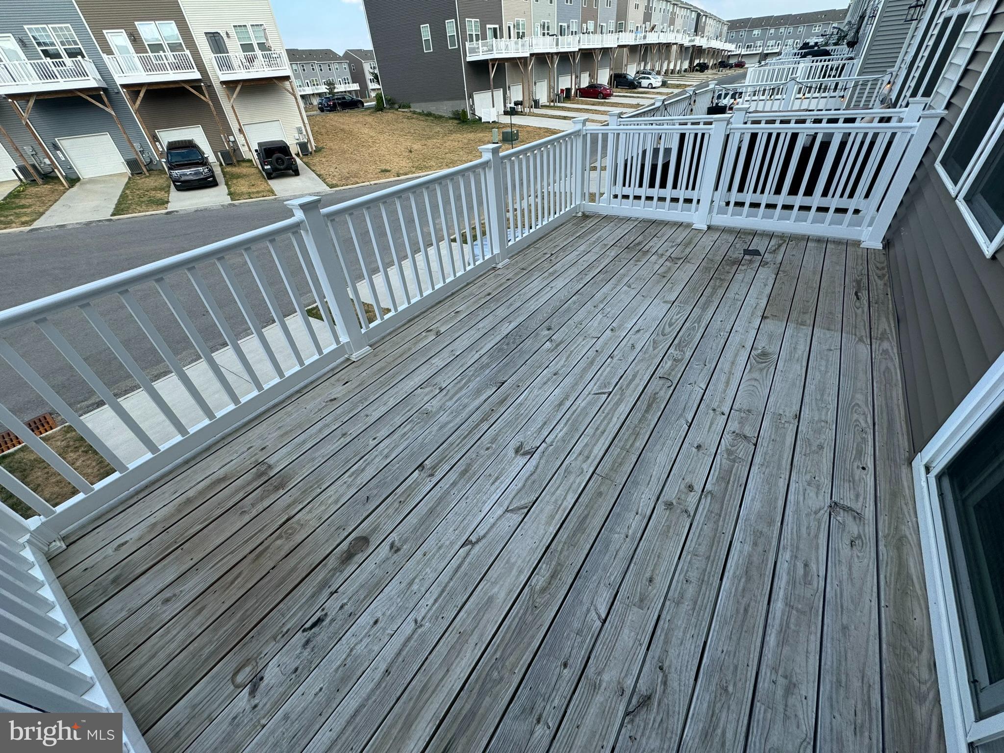 PRESIDENTS POINTE - Residential Lease