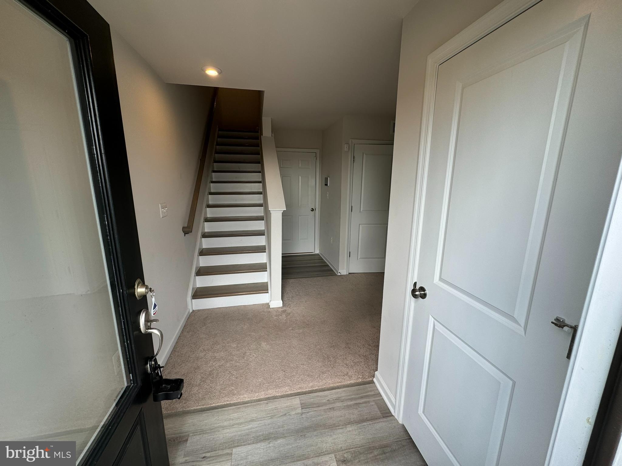 PRESIDENTS POINTE - Residential Lease