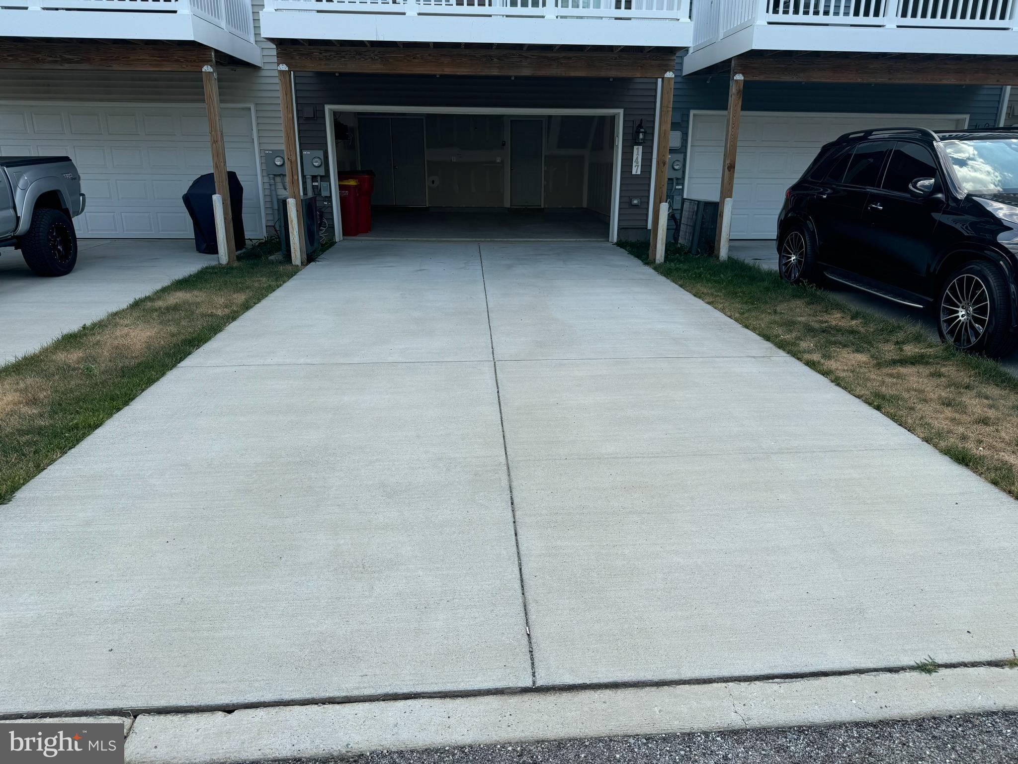 PRESIDENTS POINTE - Residential Lease