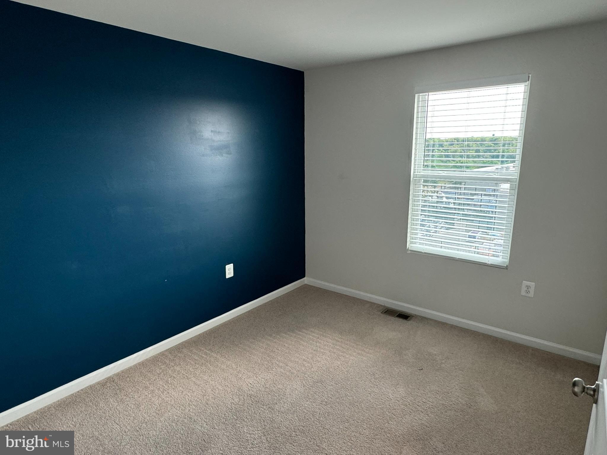 PRESIDENTS POINTE - Residential Lease