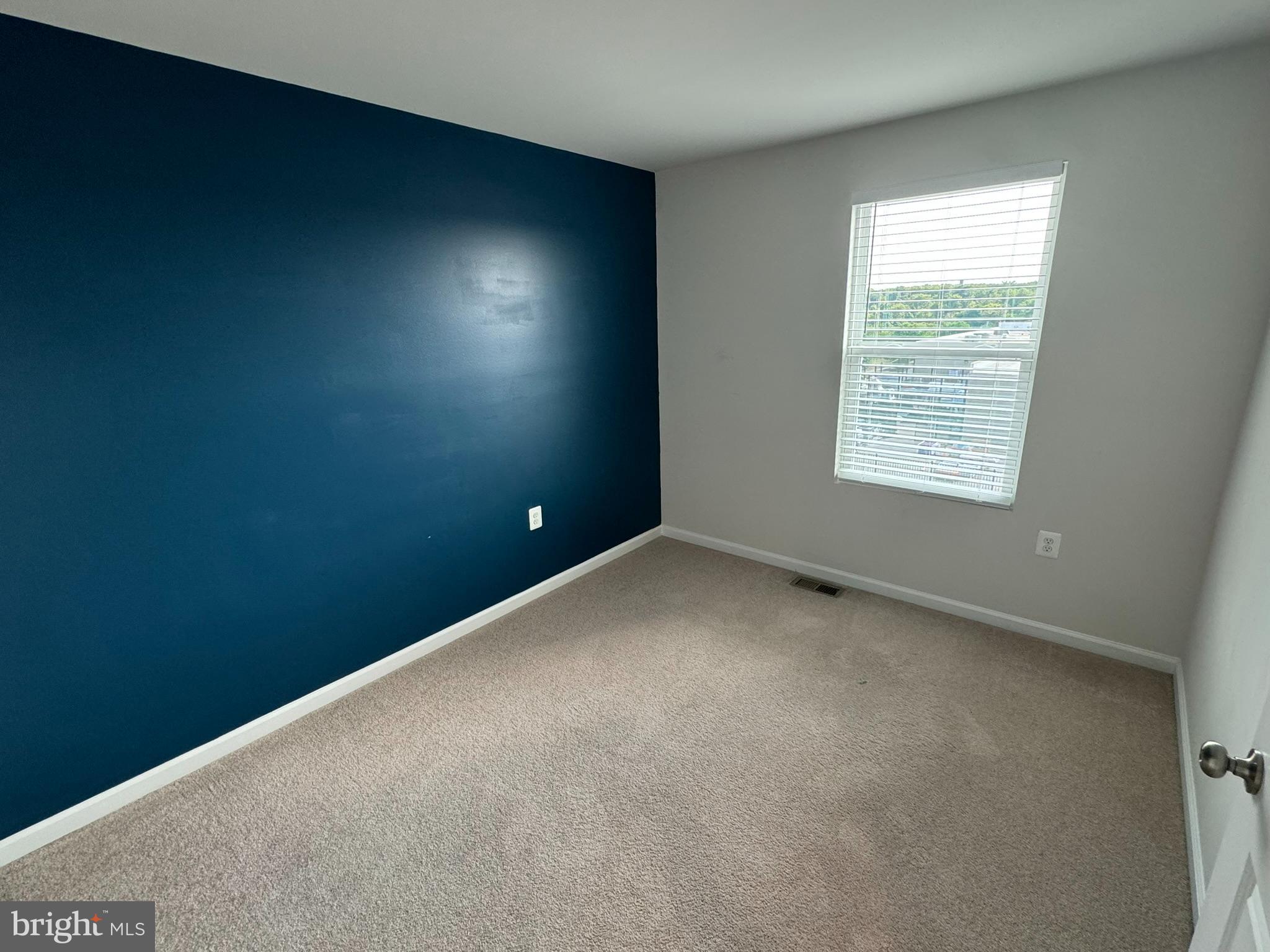 PRESIDENTS POINTE - Residential Lease