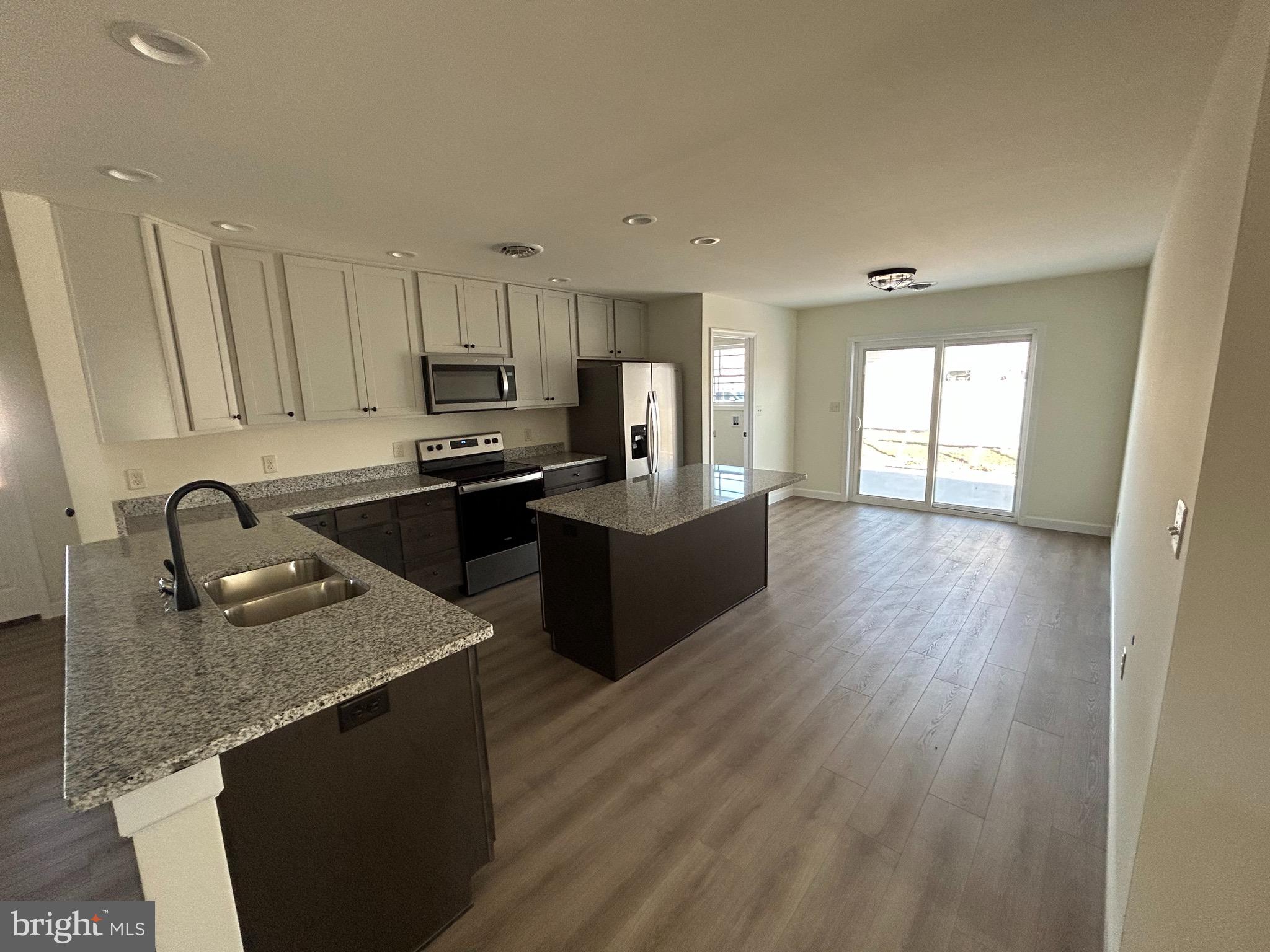 SHADYSIDE - Residential