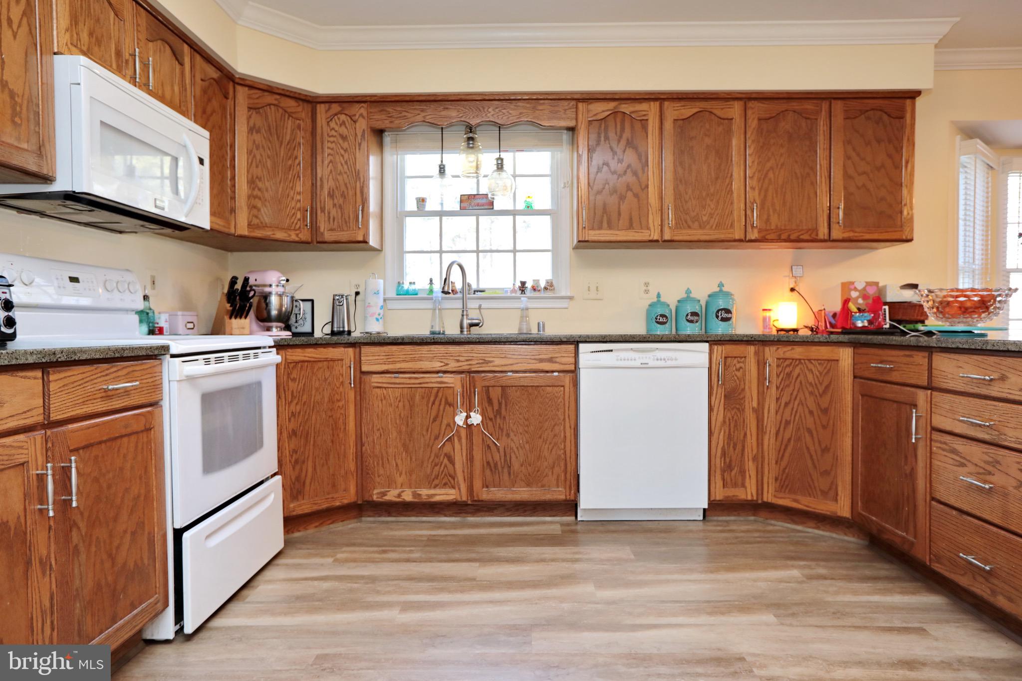 BERRY HILL MANOR - Residential Lease