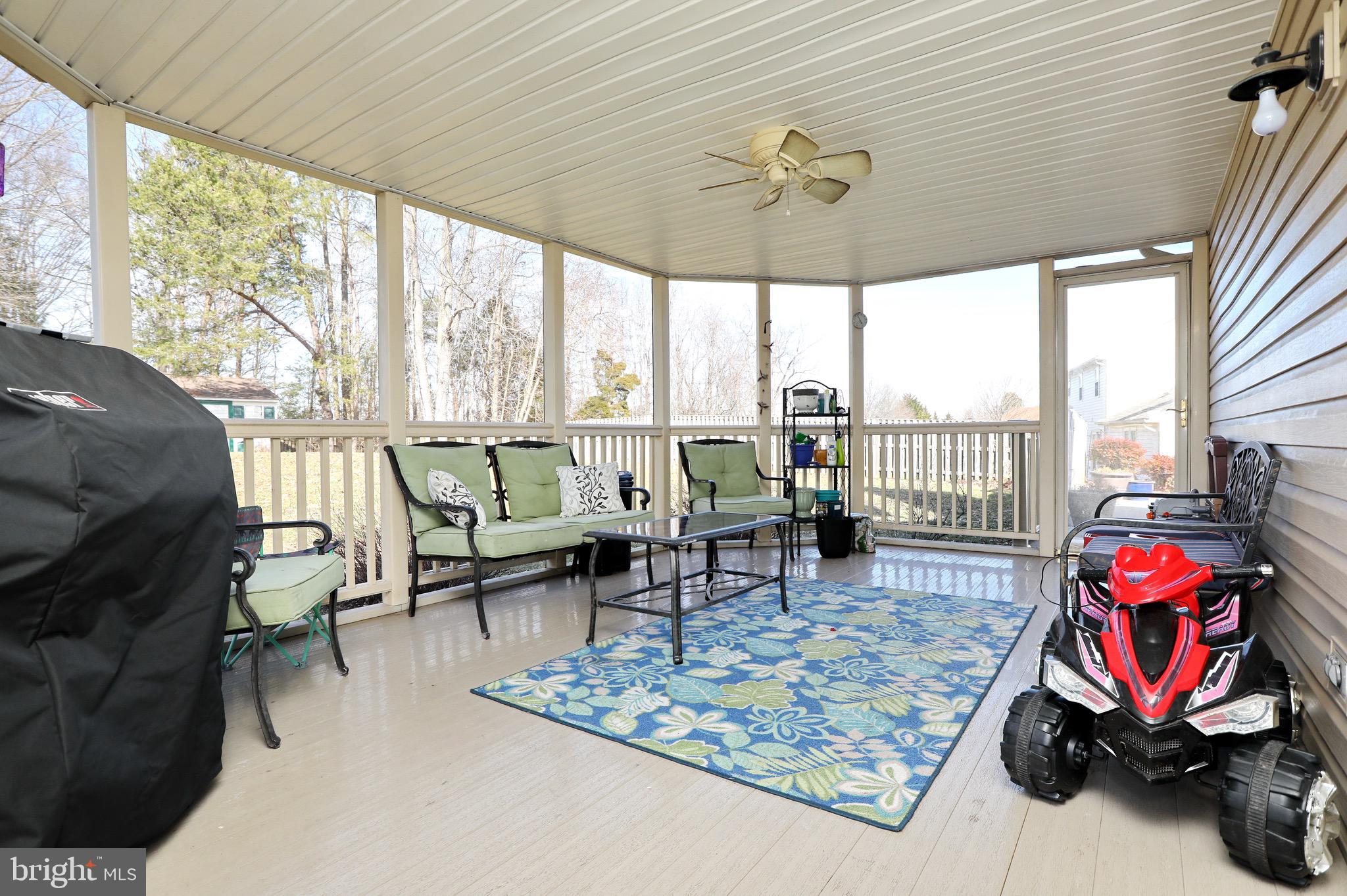 BERRY HILL MANOR - Residential Lease