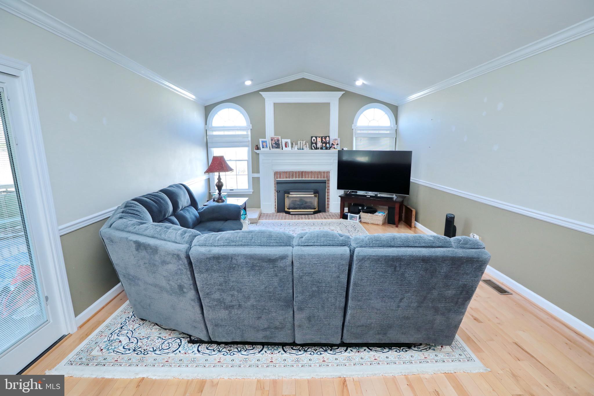 BERRY HILL MANOR - Residential Lease