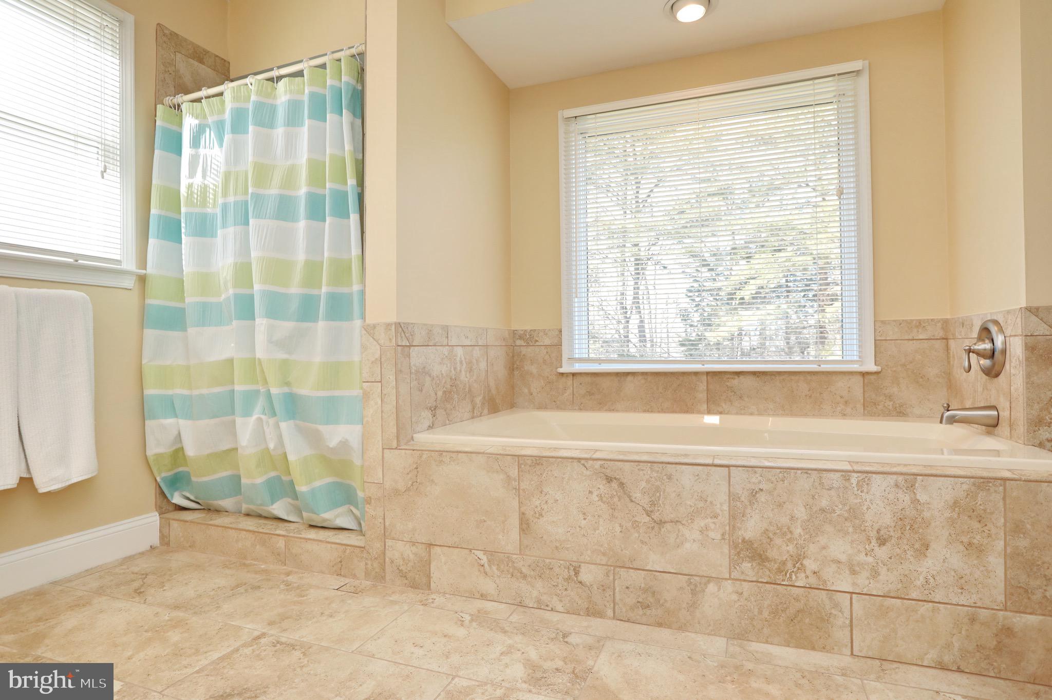 BERRY HILL MANOR - Residential Lease