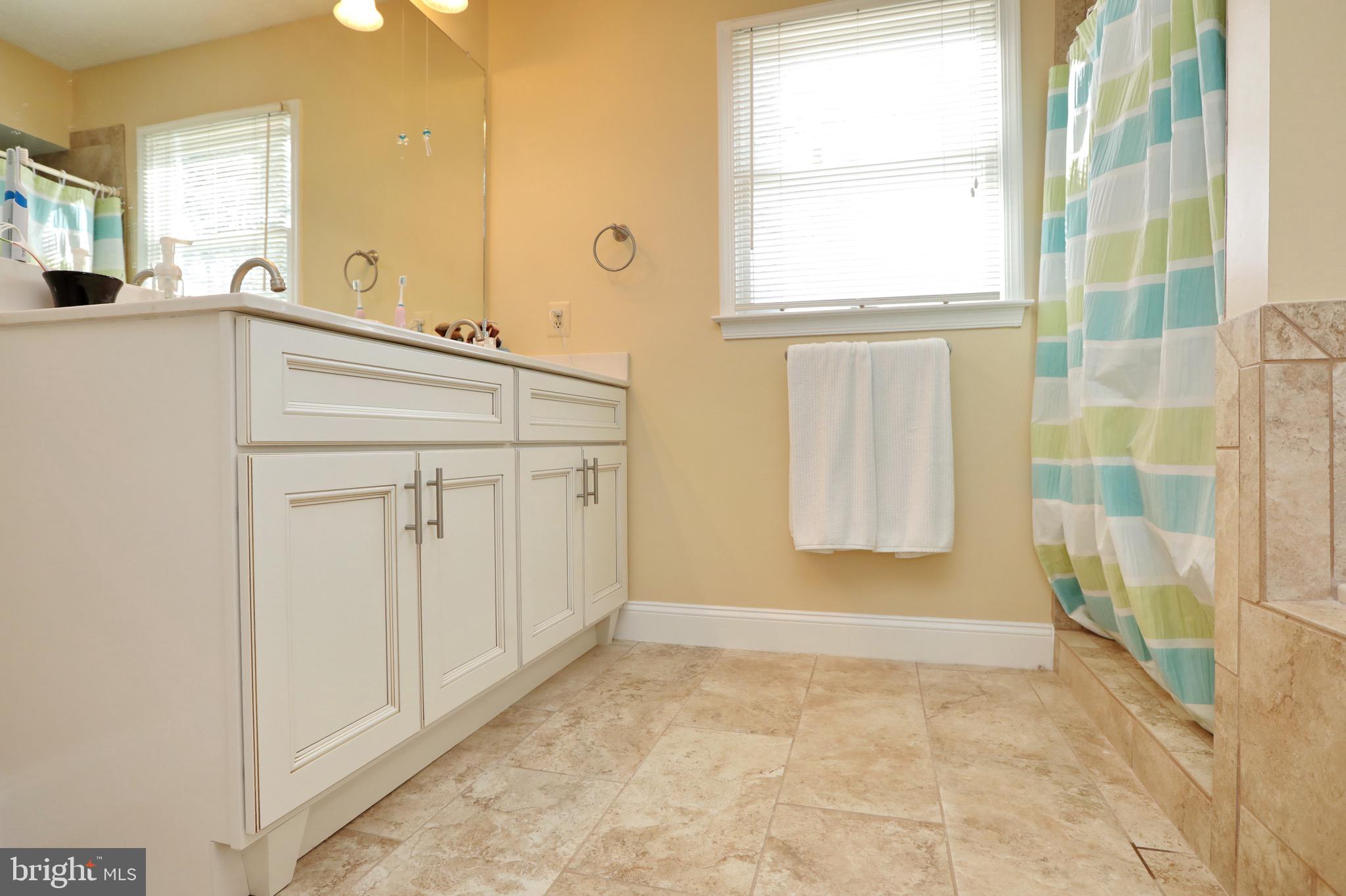 BERRY HILL MANOR - Residential Lease