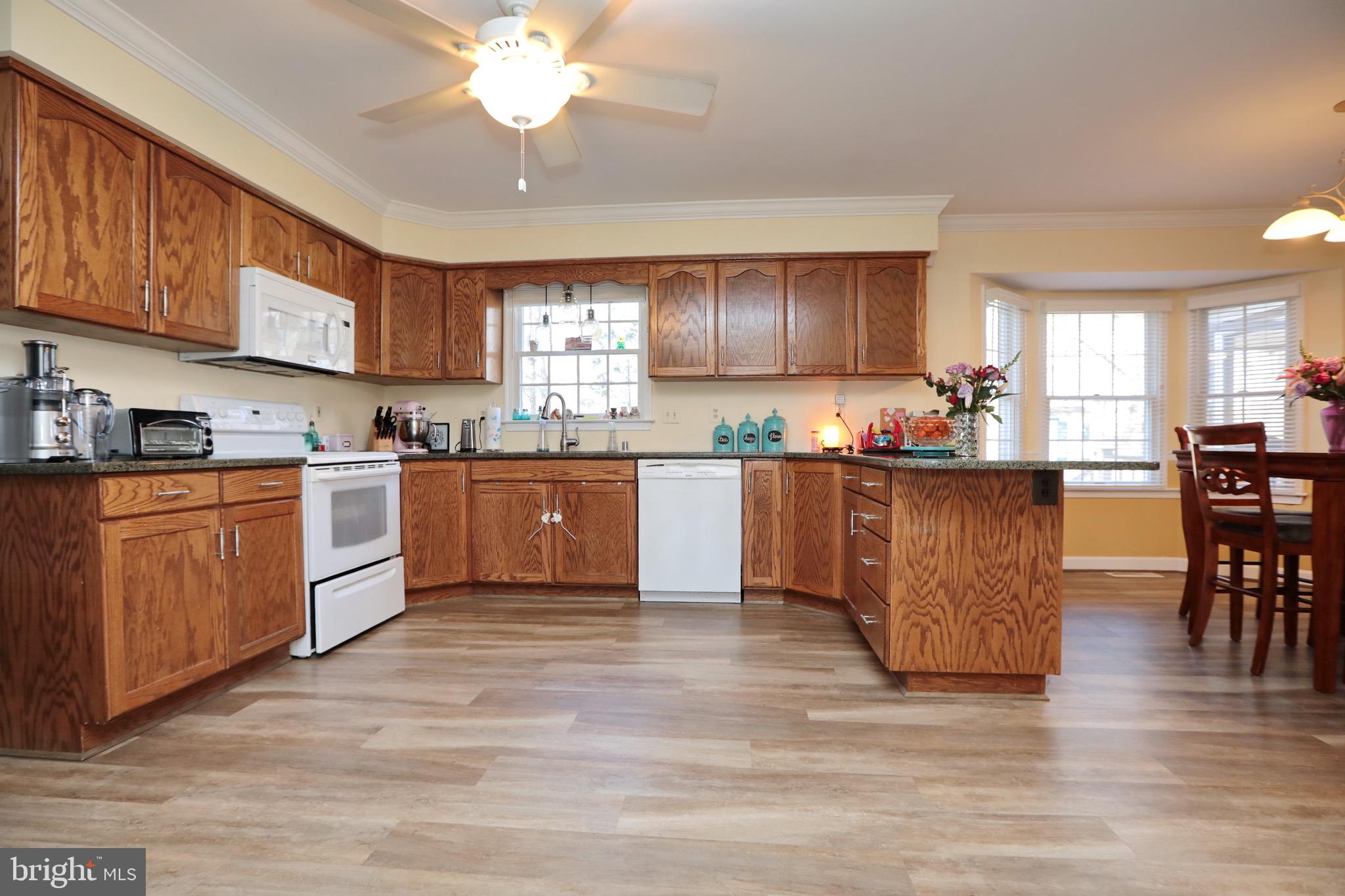 BERRY HILL MANOR - Residential Lease