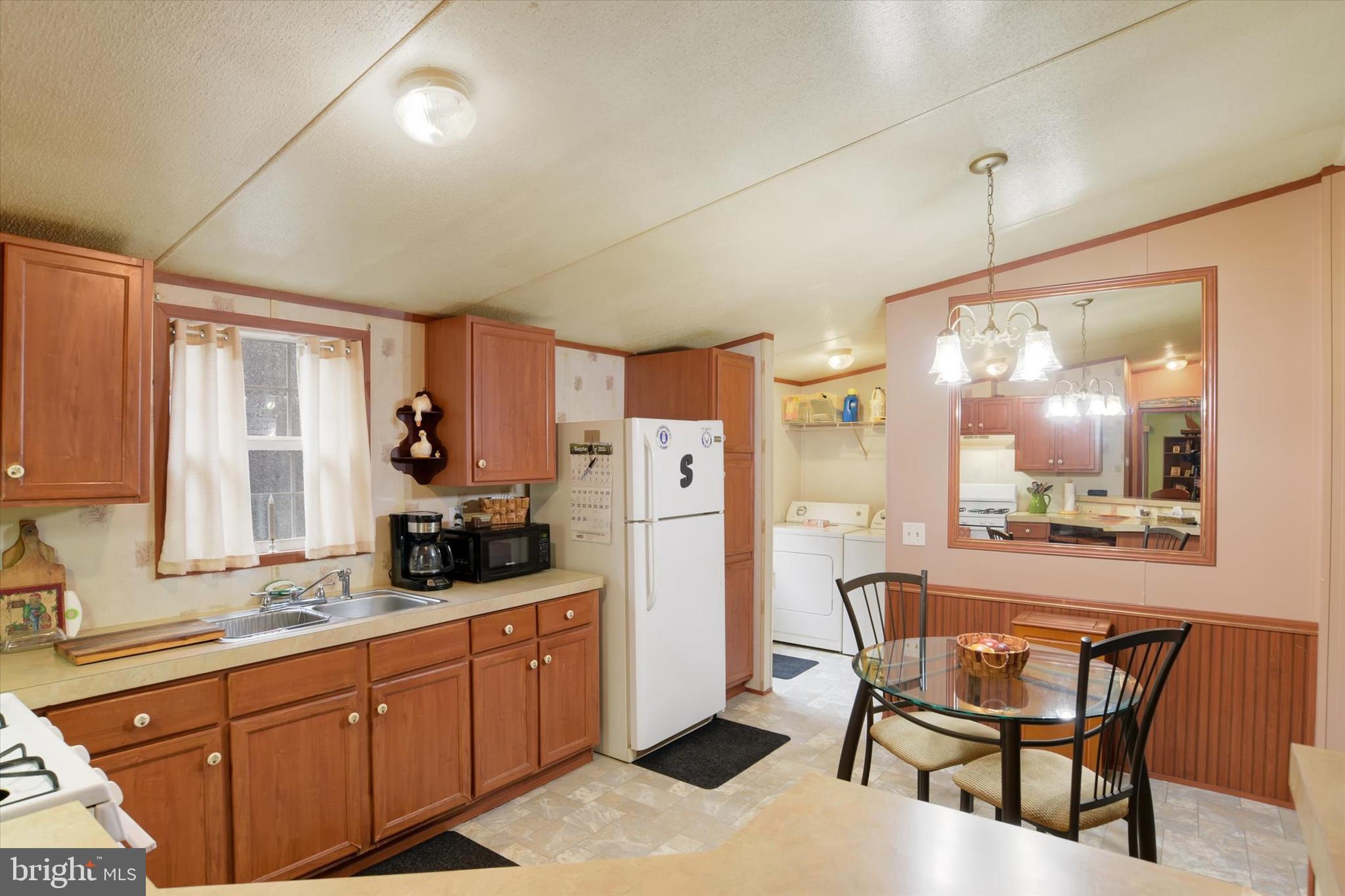 LITTLE HOLLYWOOD - Residential