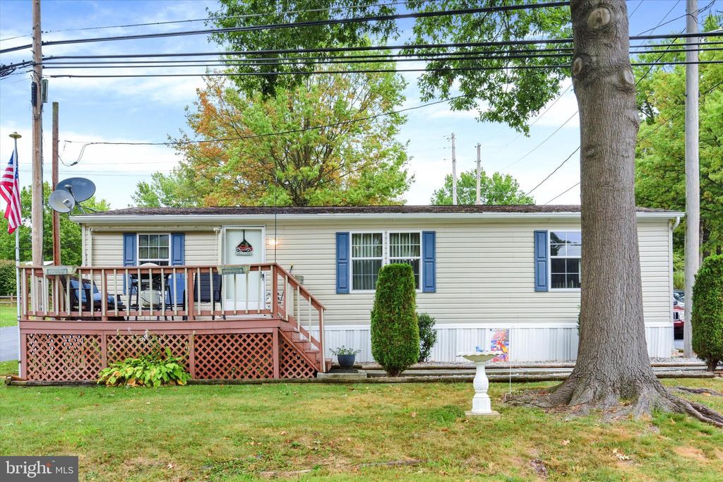 Photo of 1 Rovak Drive, MIDDLETOWN, PA 17057 (MLS # PADA2049776)