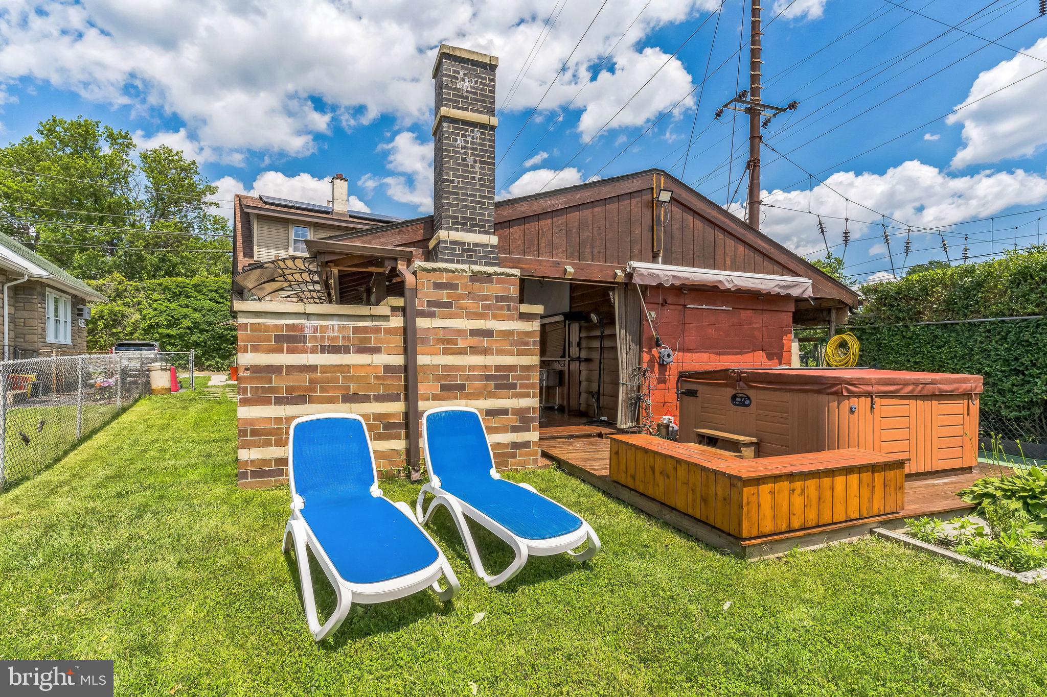 210 E ASHLAND AVENUE