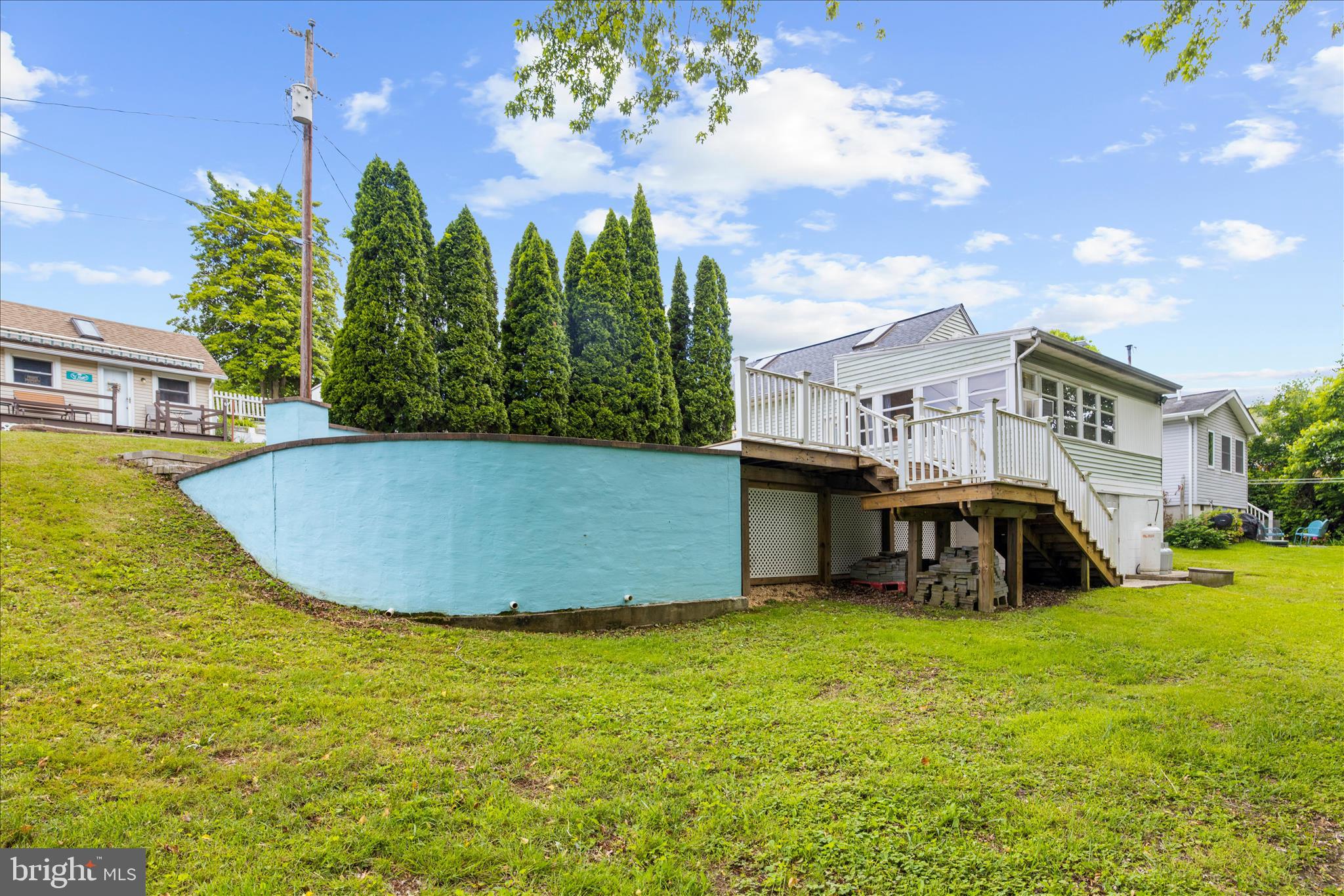 CRYSTAL BEACH MANOR - Residential