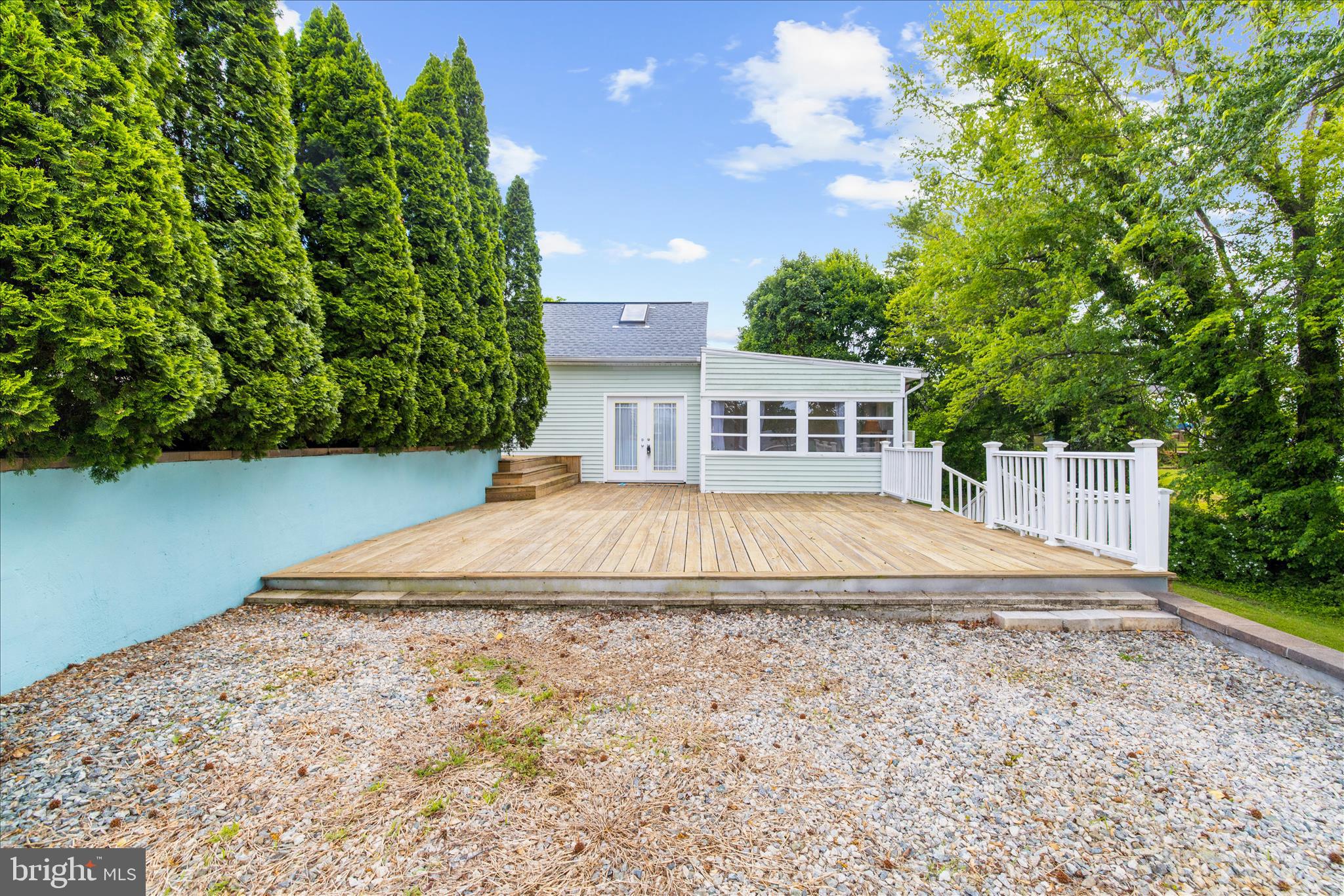 CRYSTAL BEACH MANOR - Residential