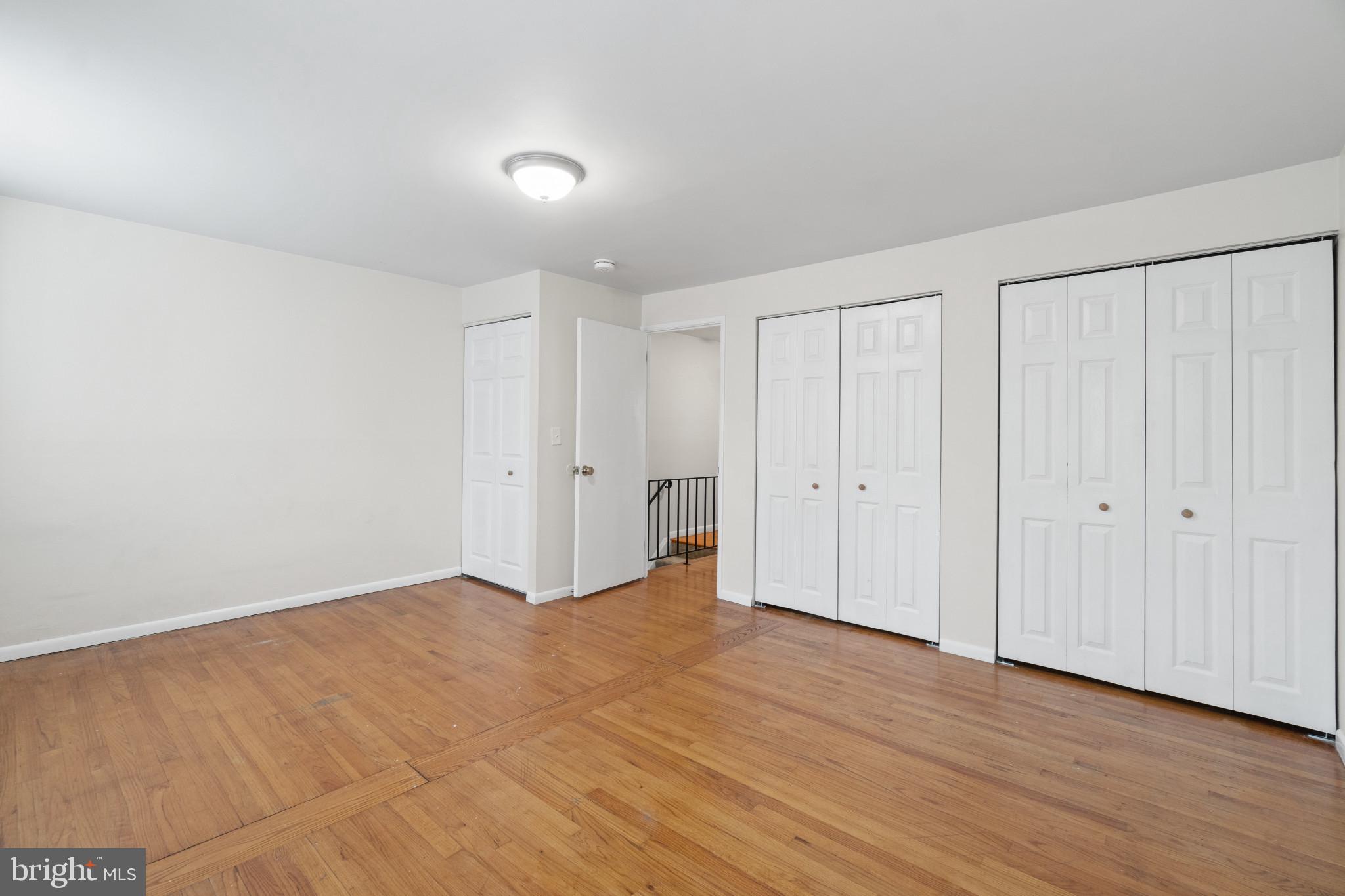 DUTCH GLEN - Residential Lease