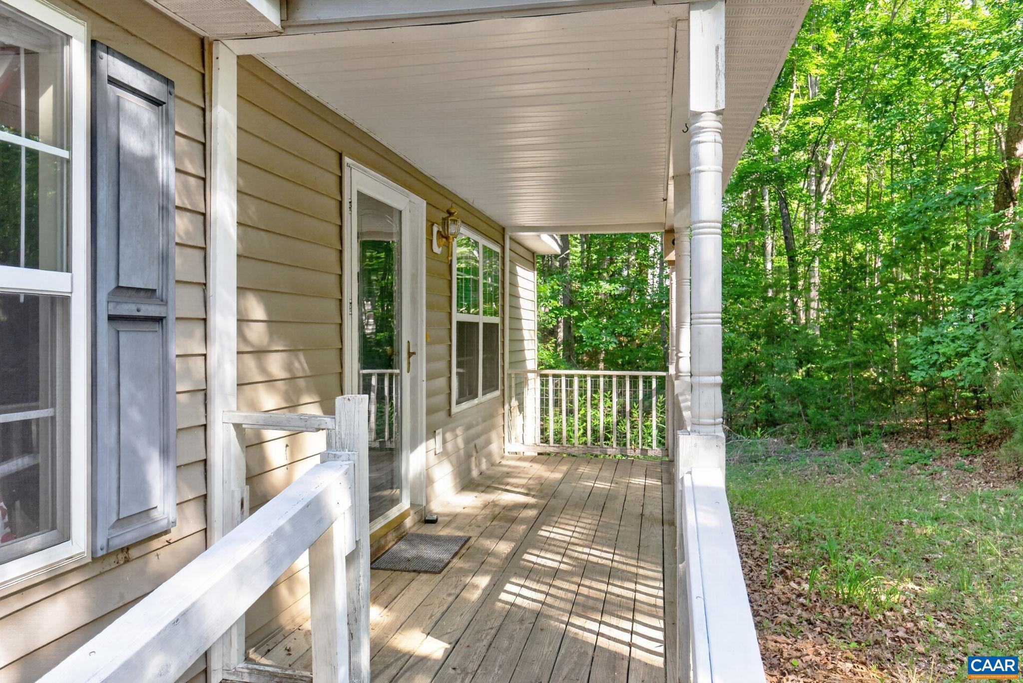 LAKE MONTICELLO - Residential
