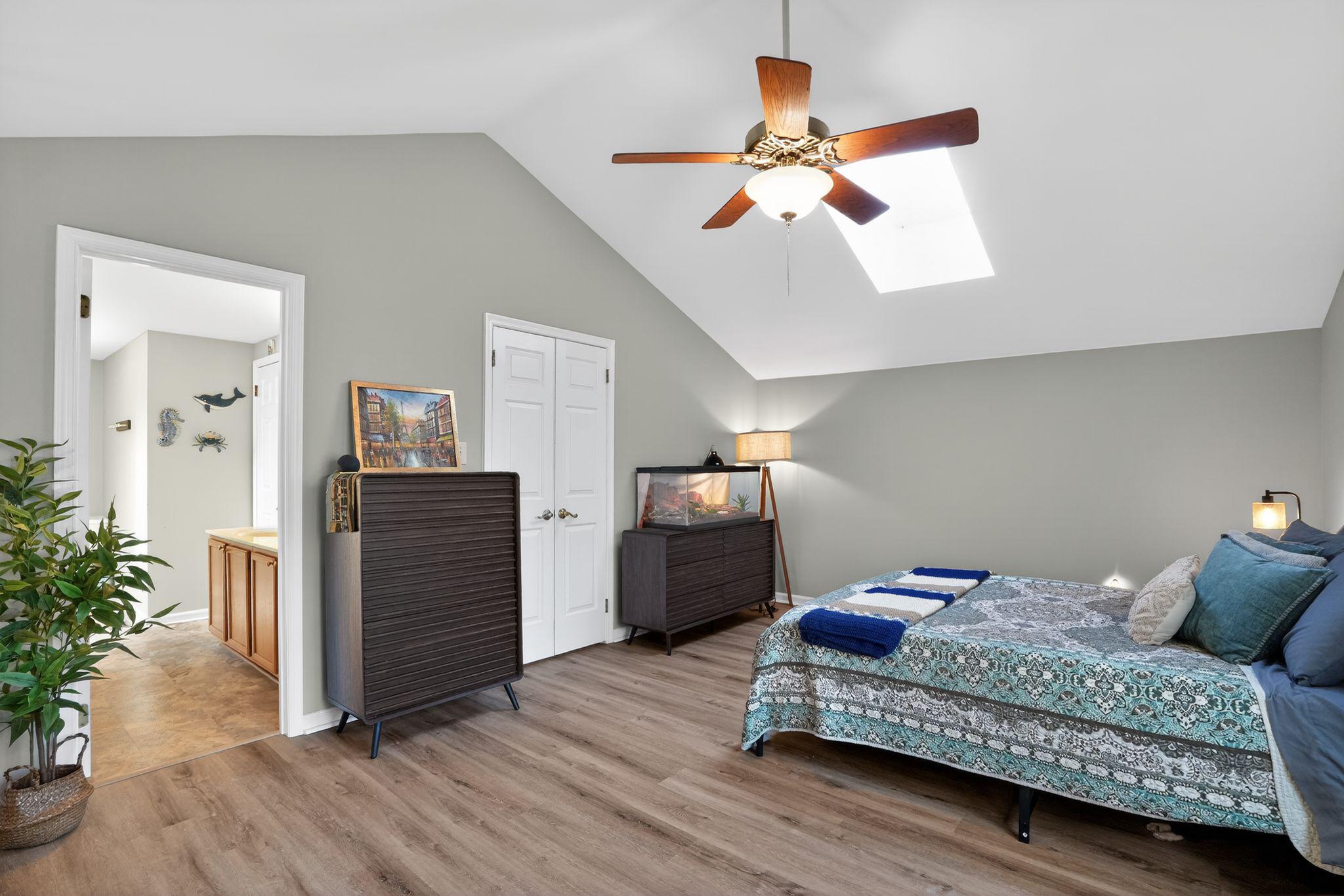 TWIN HILLS - Residential