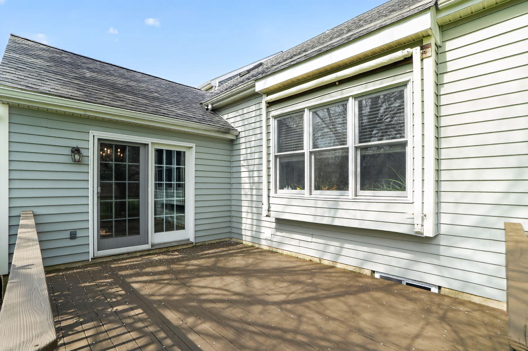 TWIN HILLS - Residential