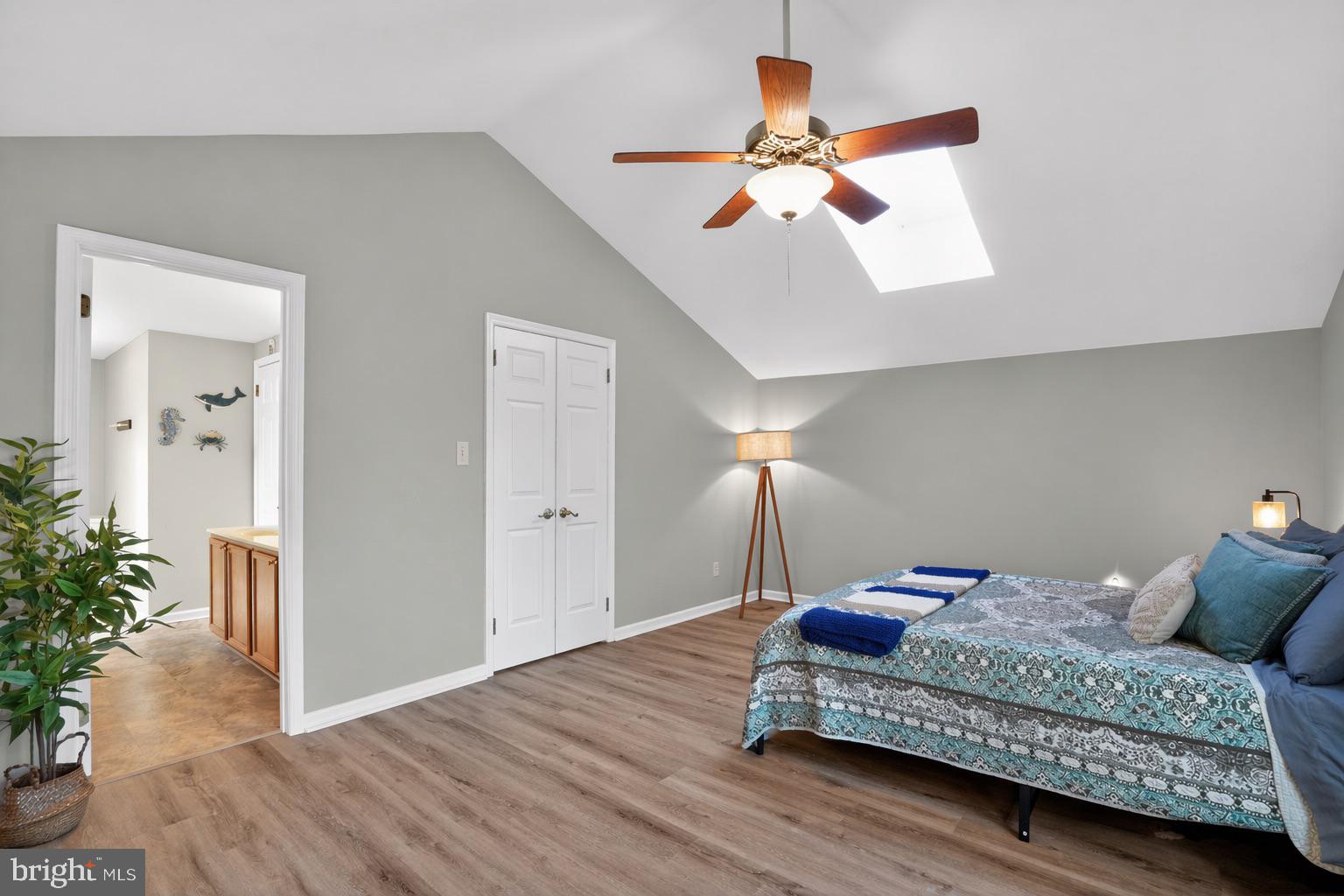 TWIN HILLS - Residential