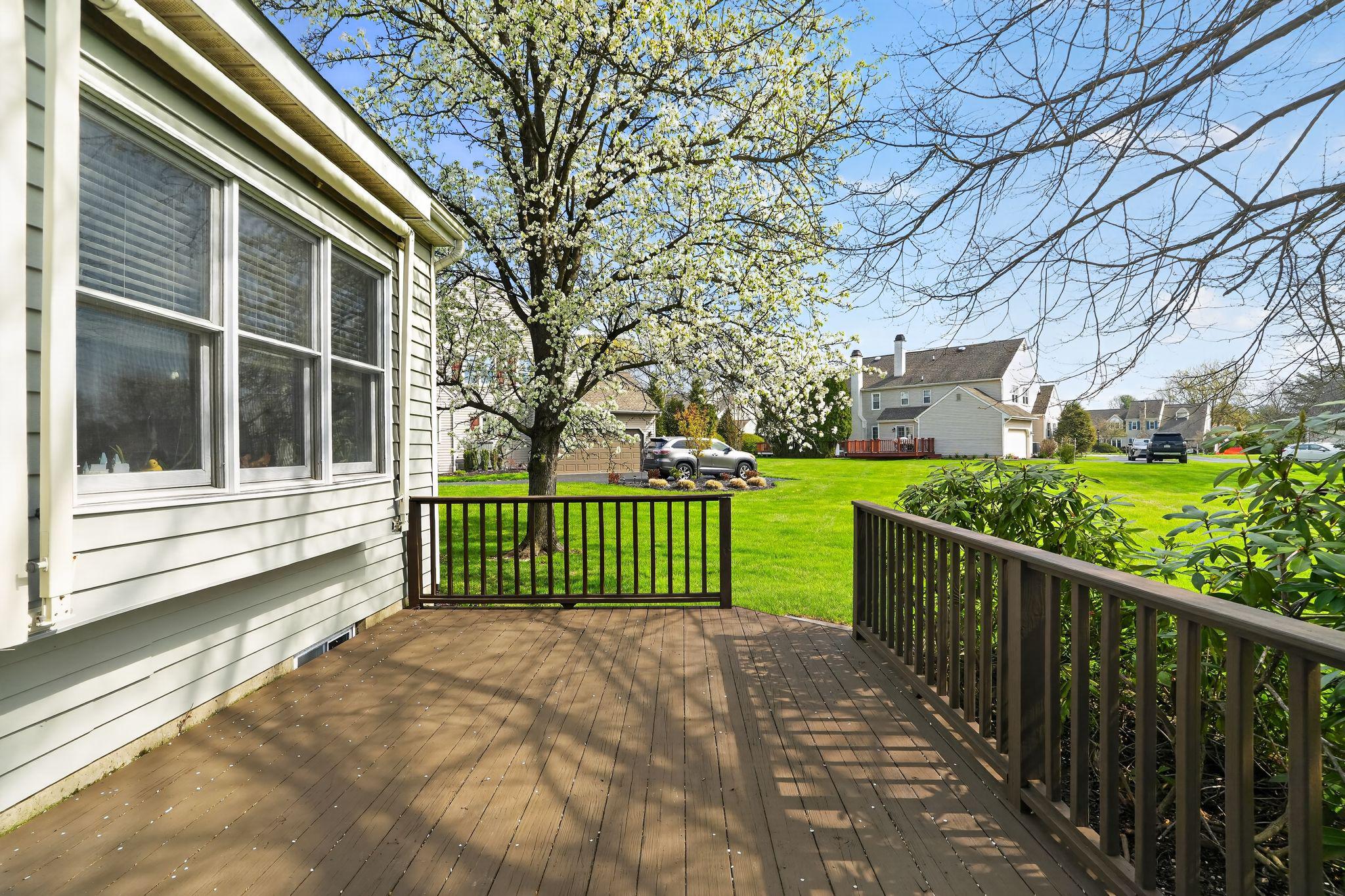 TWIN HILLS - Residential