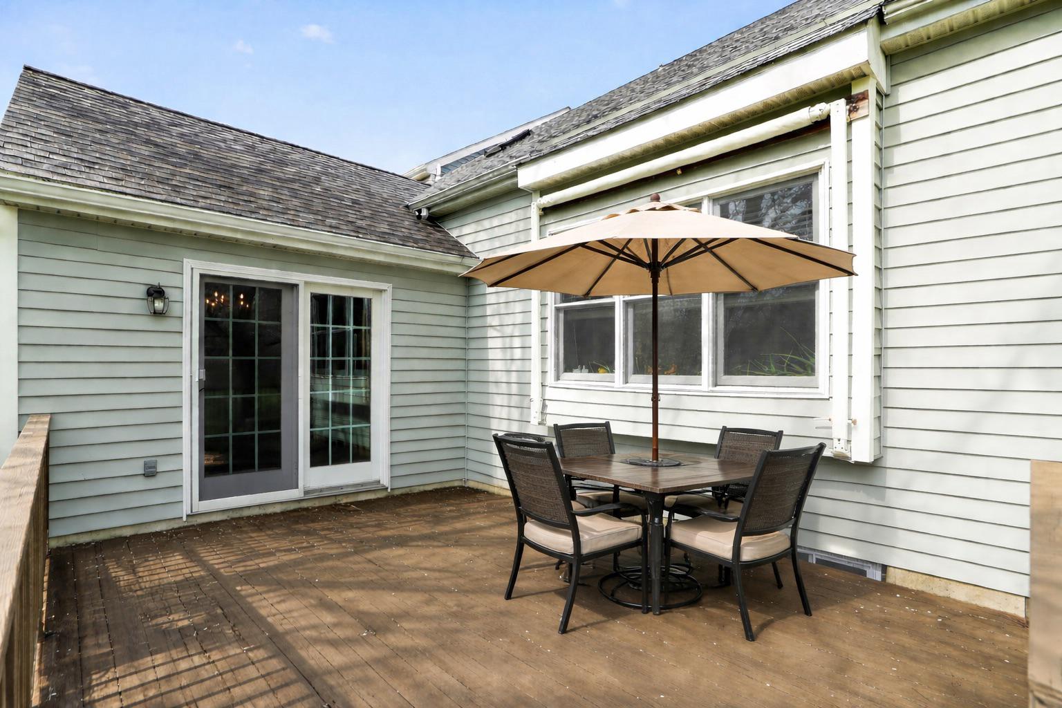 TWIN HILLS - Residential