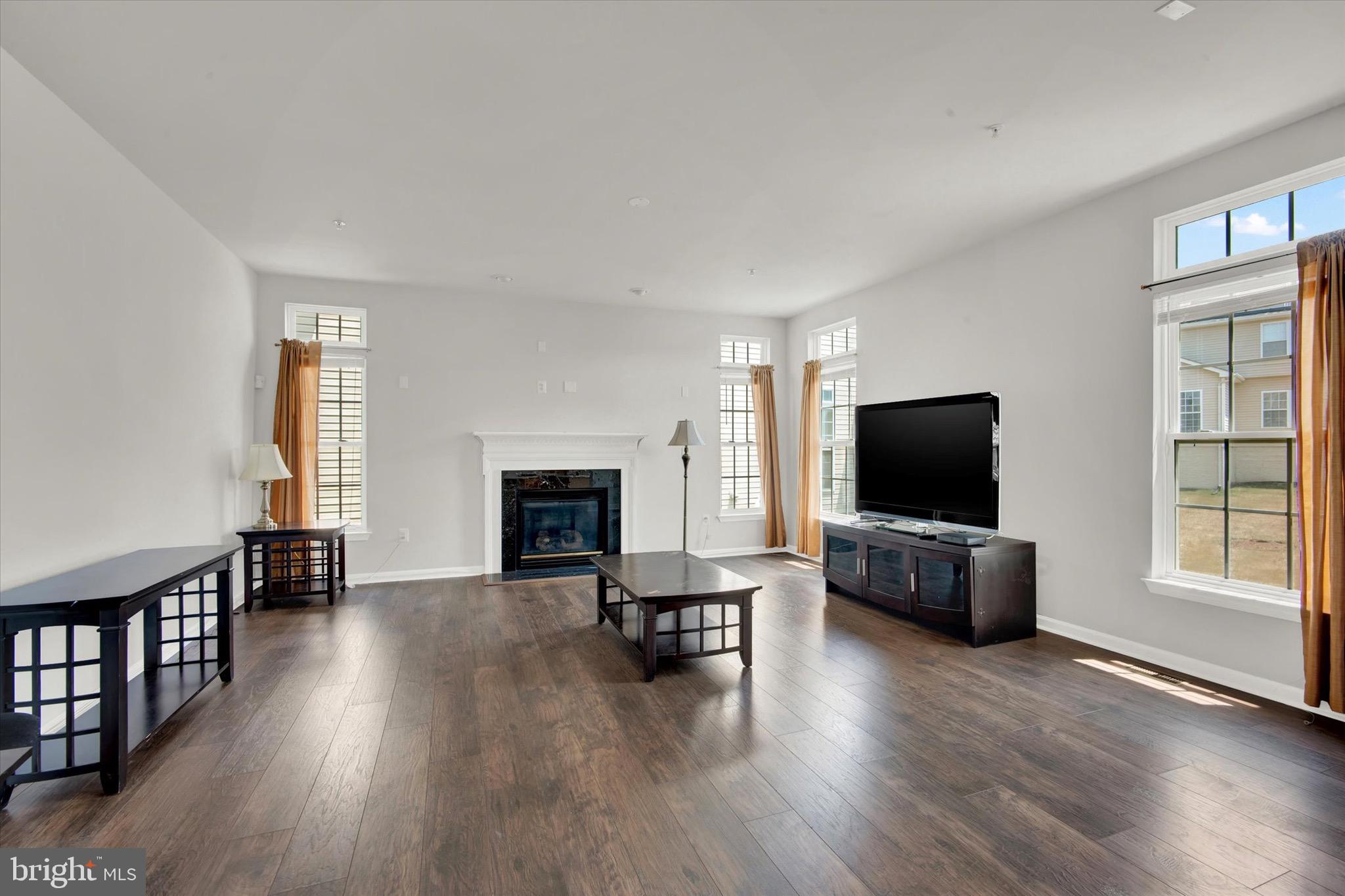 HAMPTON - Residential