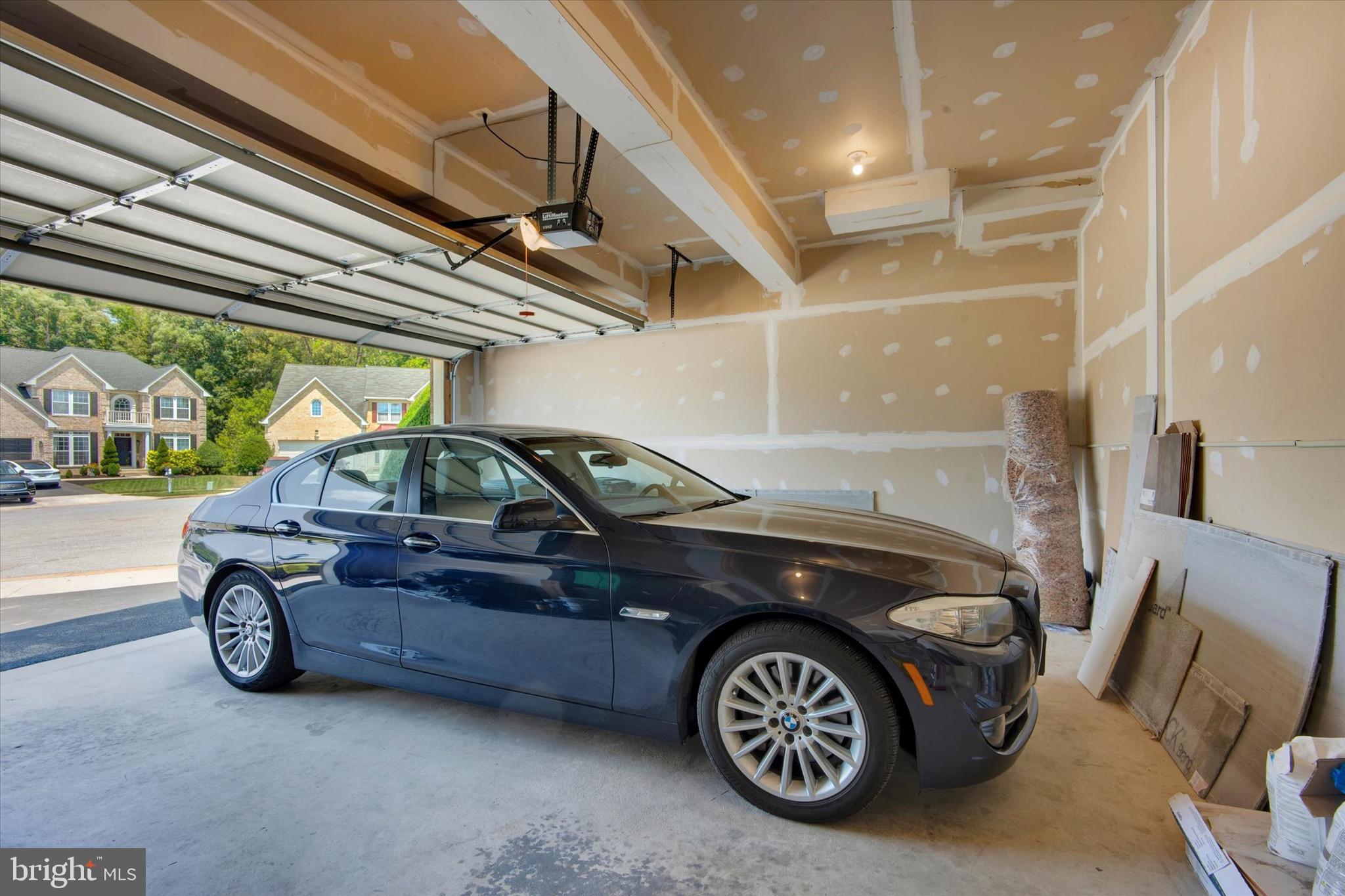 HAMPTON - Residential