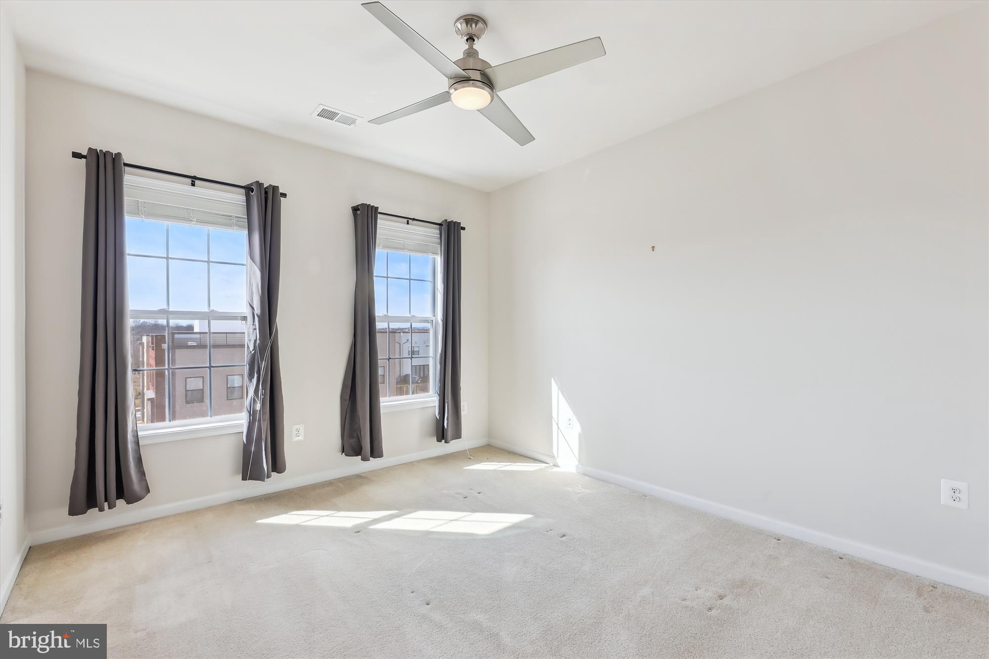 THE BUCKINGHAM AT LOUDOUN VALLEY - Residential