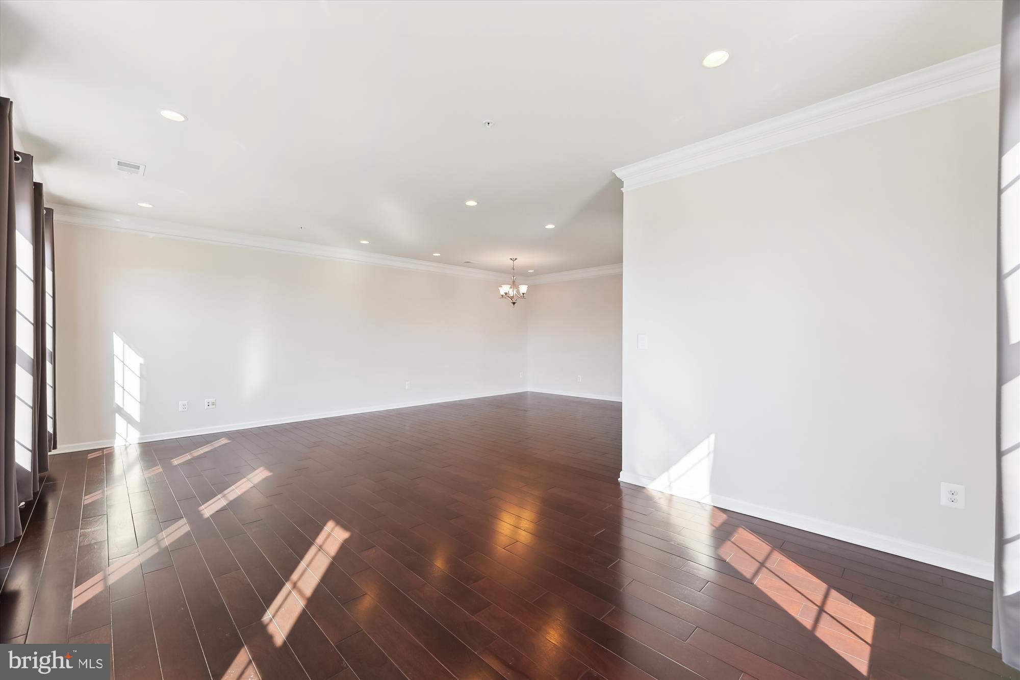 THE BUCKINGHAM AT LOUDOUN VALLEY - Residential