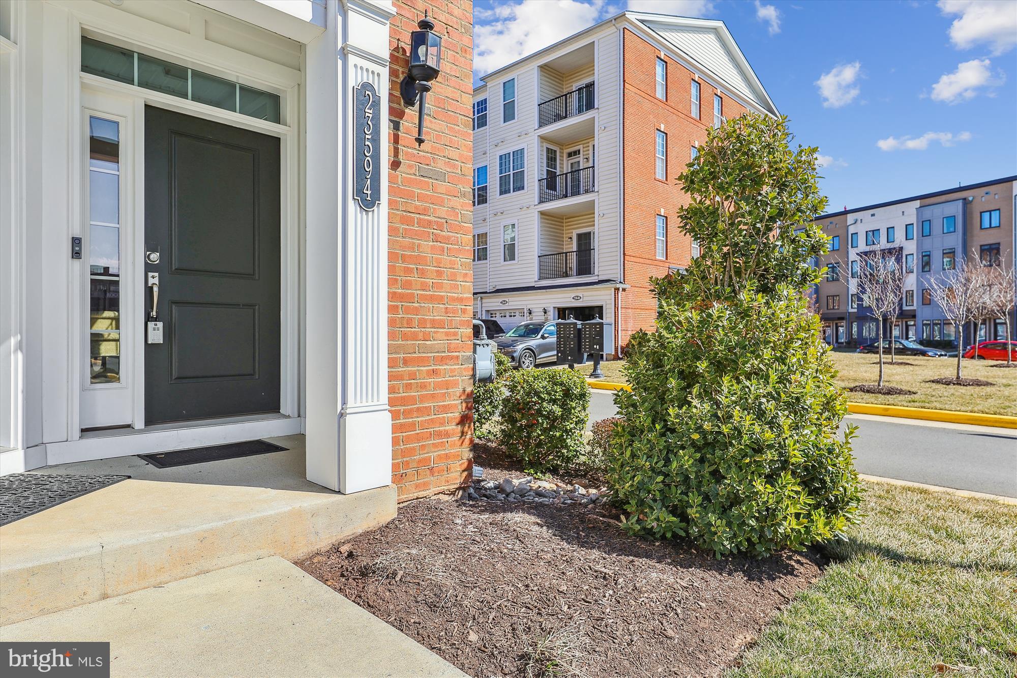 THE BUCKINGHAM AT LOUDOUN VALLEY - Residential