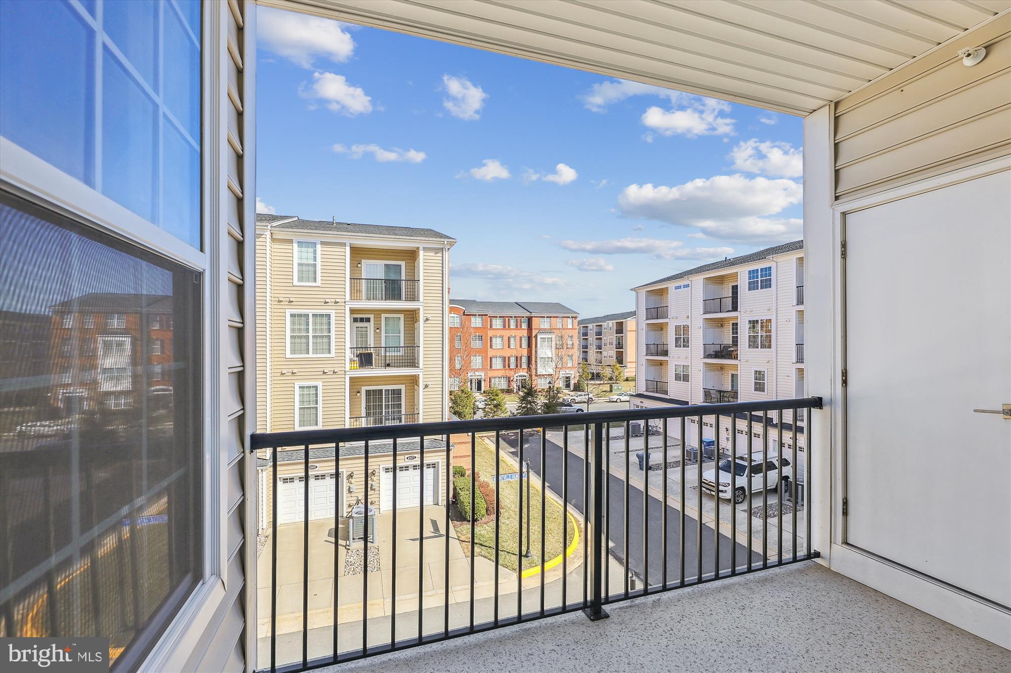 THE BUCKINGHAM AT LOUDOUN VALLEY - Residential