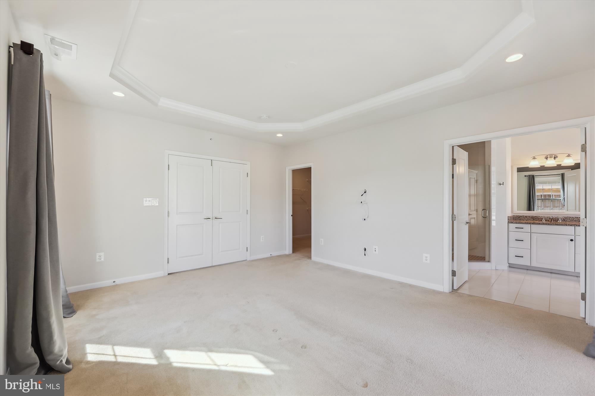 THE BUCKINGHAM AT LOUDOUN VALLEY - Residential