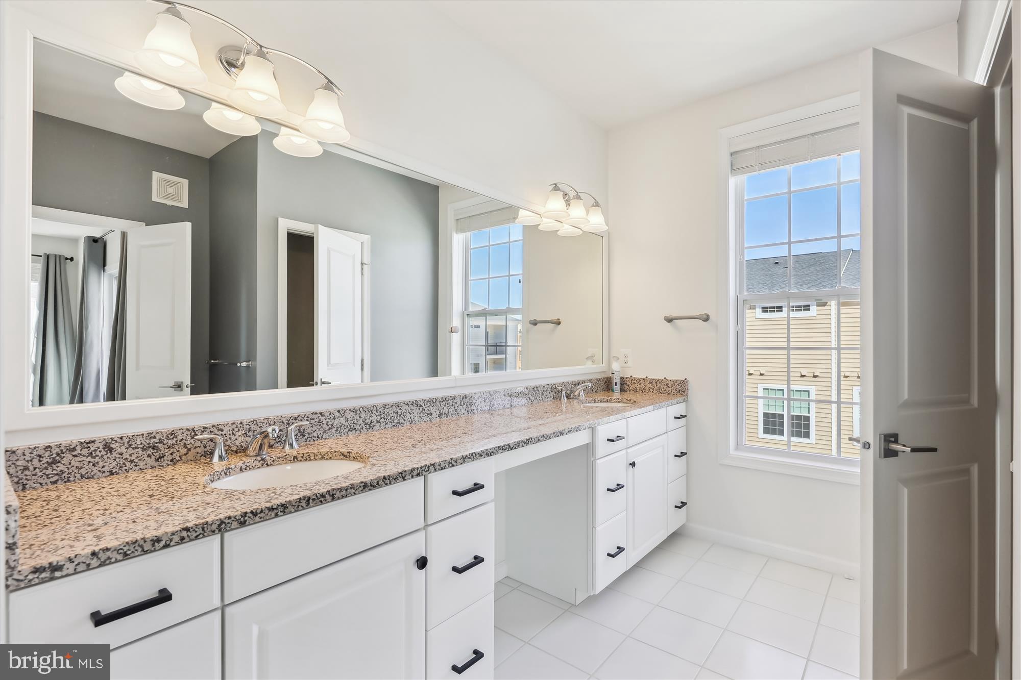 THE BUCKINGHAM AT LOUDOUN VALLEY - Residential