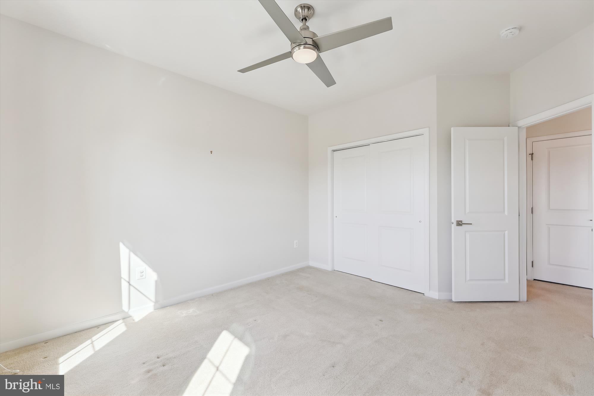 THE BUCKINGHAM AT LOUDOUN VALLEY - Residential