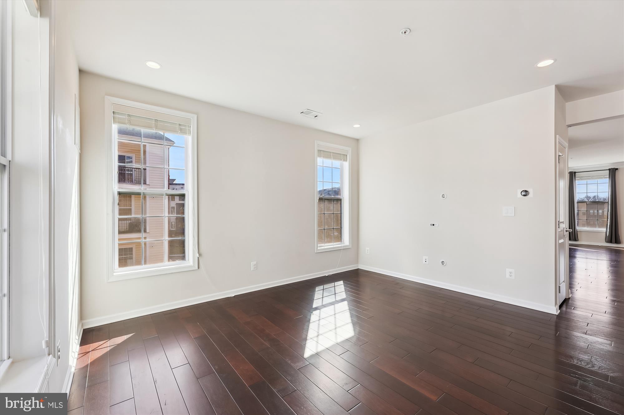 THE BUCKINGHAM AT LOUDOUN VALLEY - Residential