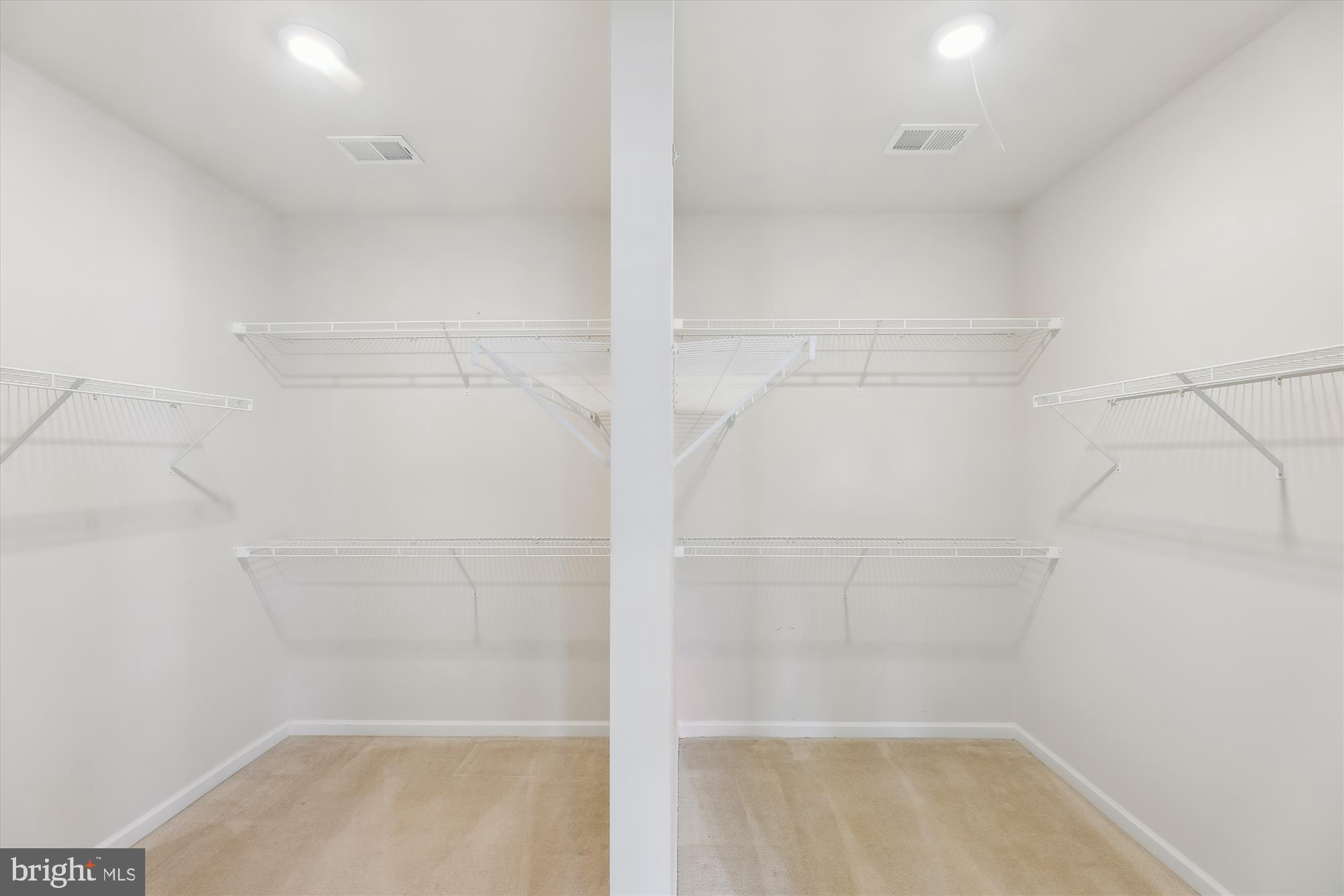 THE BUCKINGHAM AT LOUDOUN VALLEY - Residential