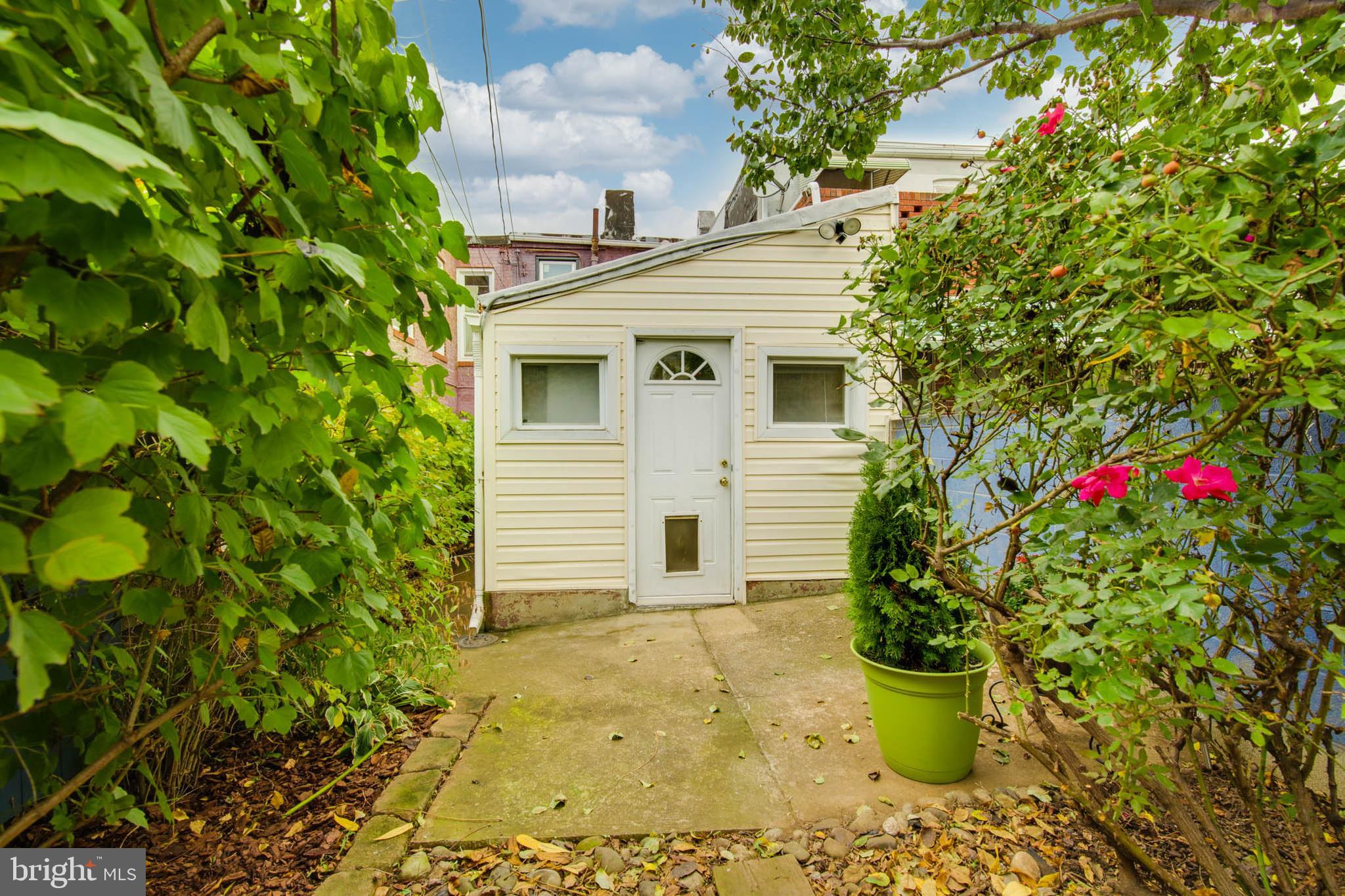 HIGHLANDTOWN - Residential