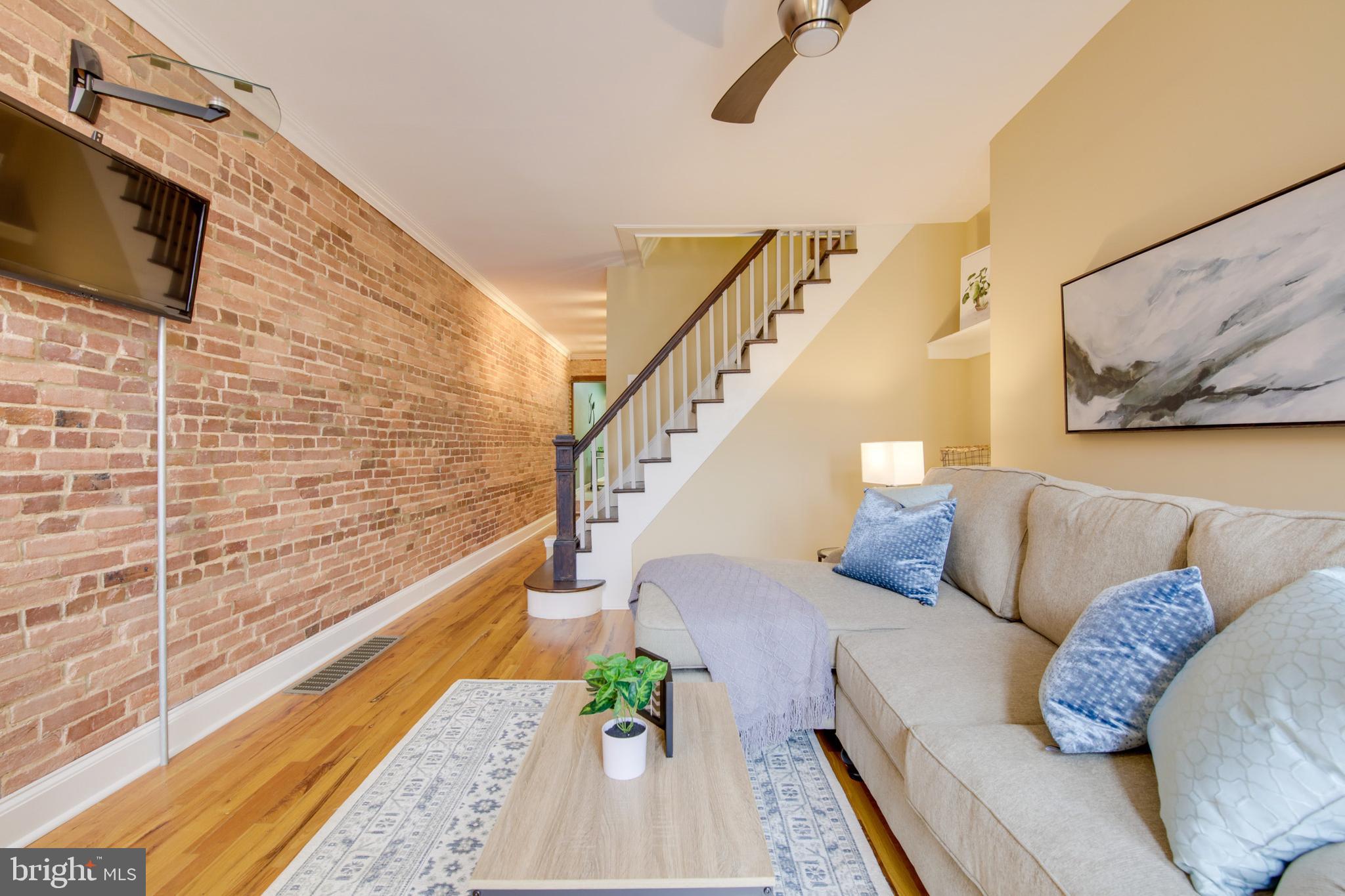 HIGHLANDTOWN - Residential