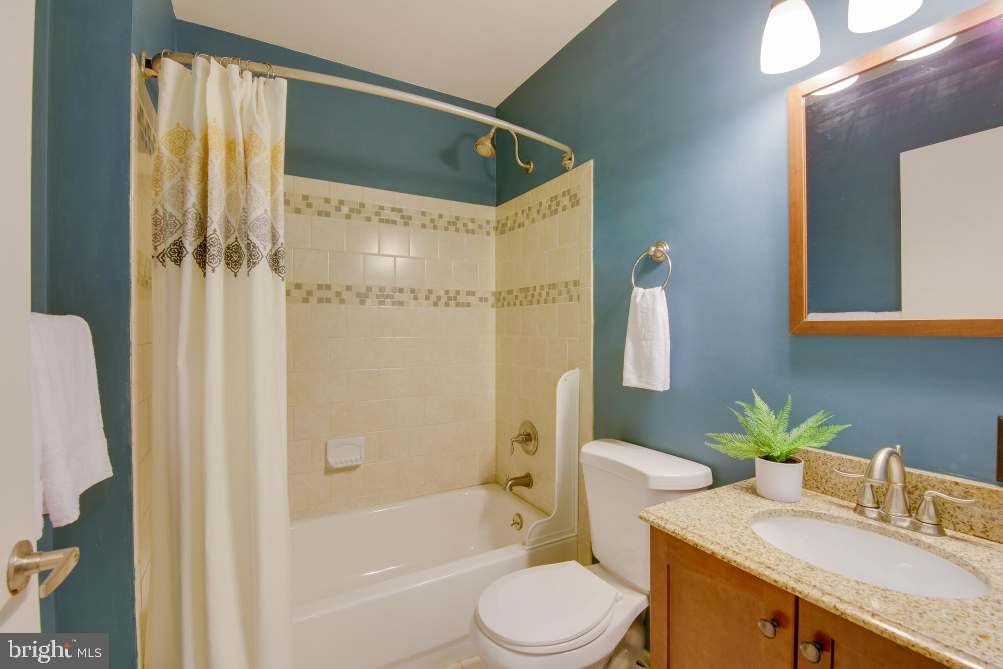 HIGHLANDTOWN - Residential