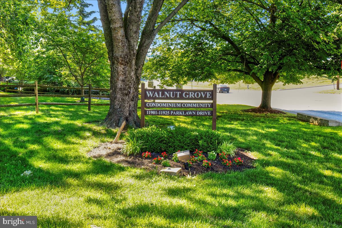 WALNUT GROVE - Residential