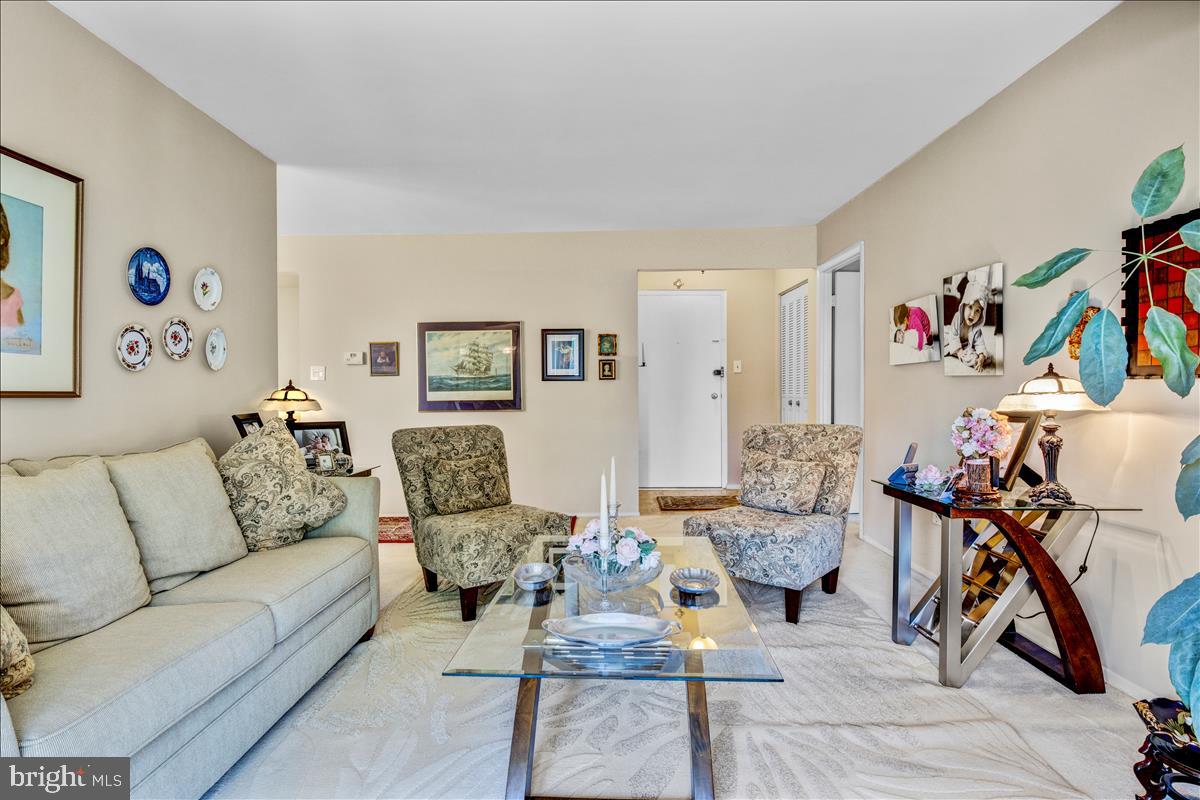 WALNUT GROVE - Residential