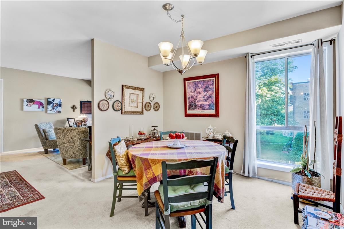 WALNUT GROVE - Residential