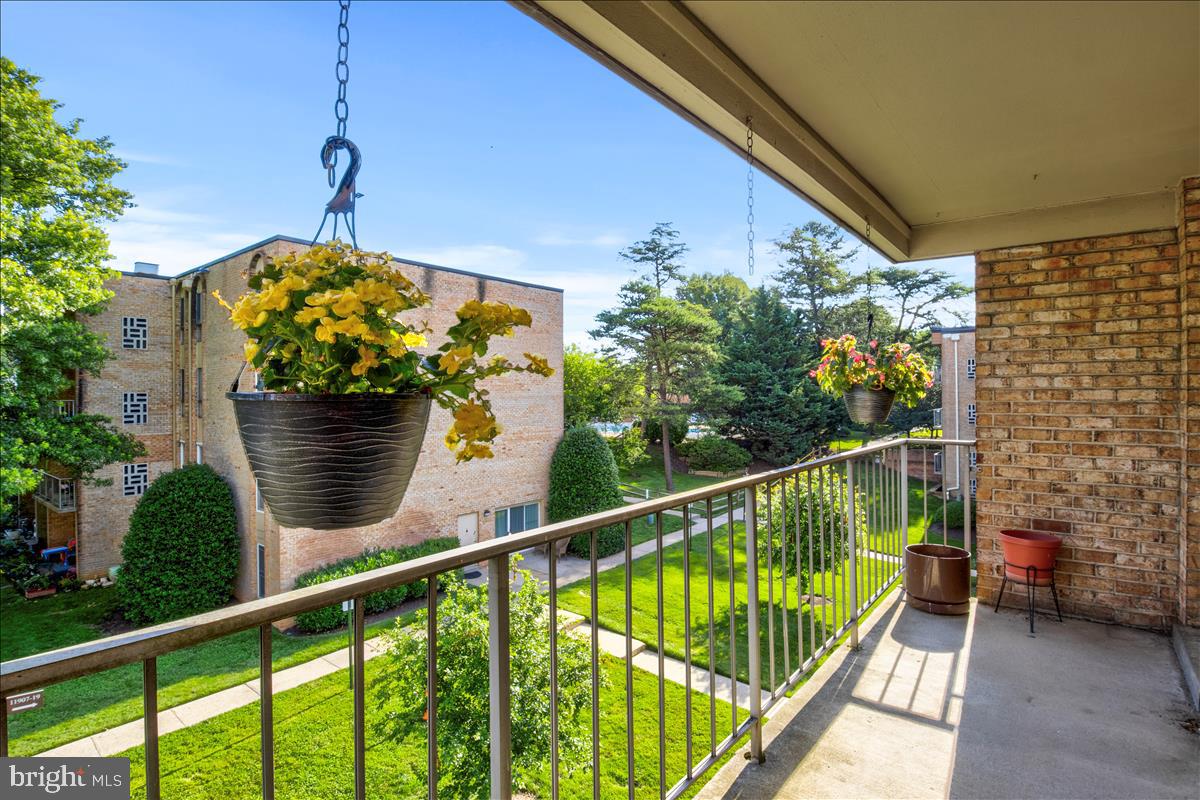 WALNUT GROVE - Residential