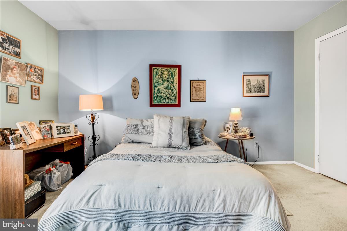 WALNUT GROVE - Residential