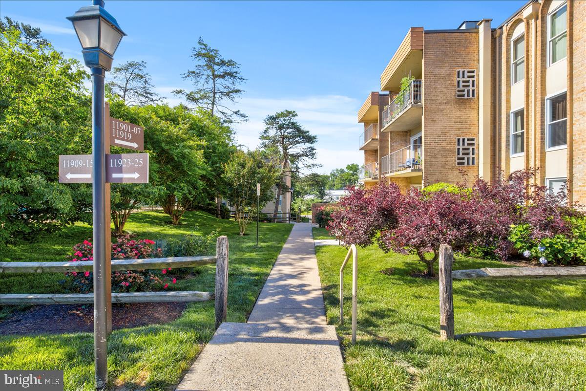 WALNUT GROVE - Residential